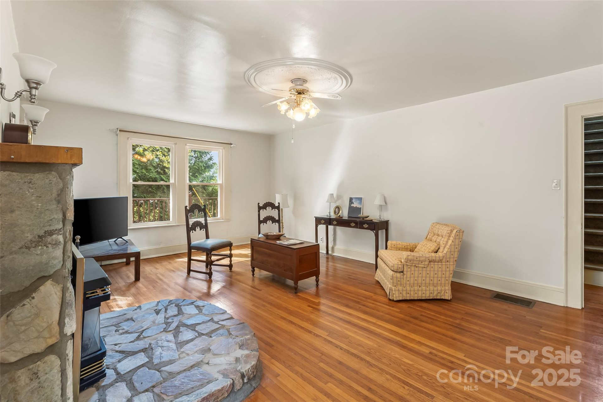 1205 Union Street - Photo 6
