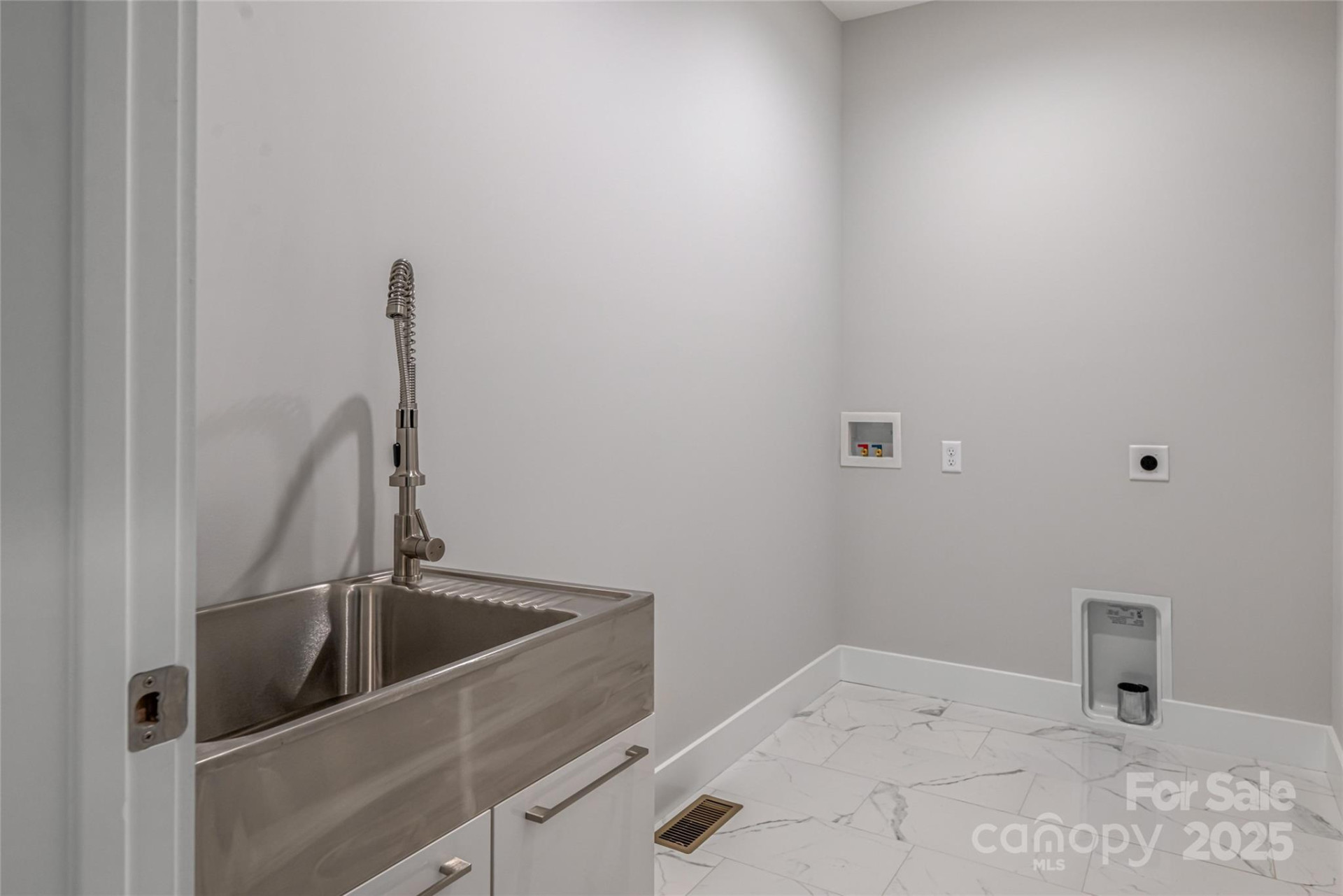 244 Country Drive - Photo 23