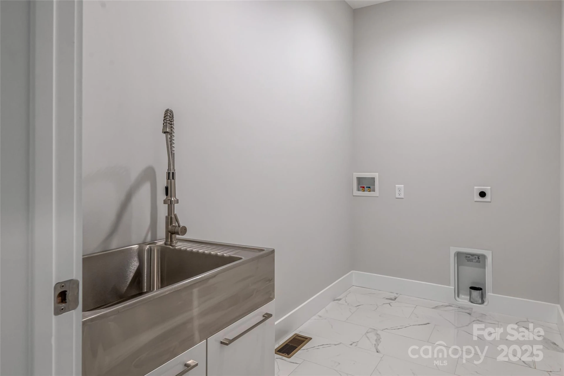 244 Country Drive - Photo 23