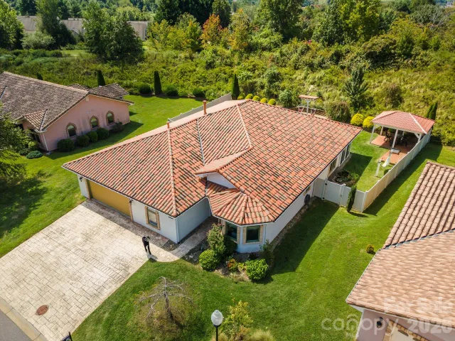 39 Pacifico Drive