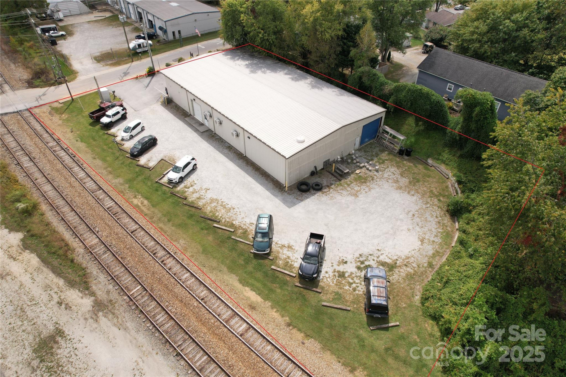 713 Ray Avenue - Photo 5