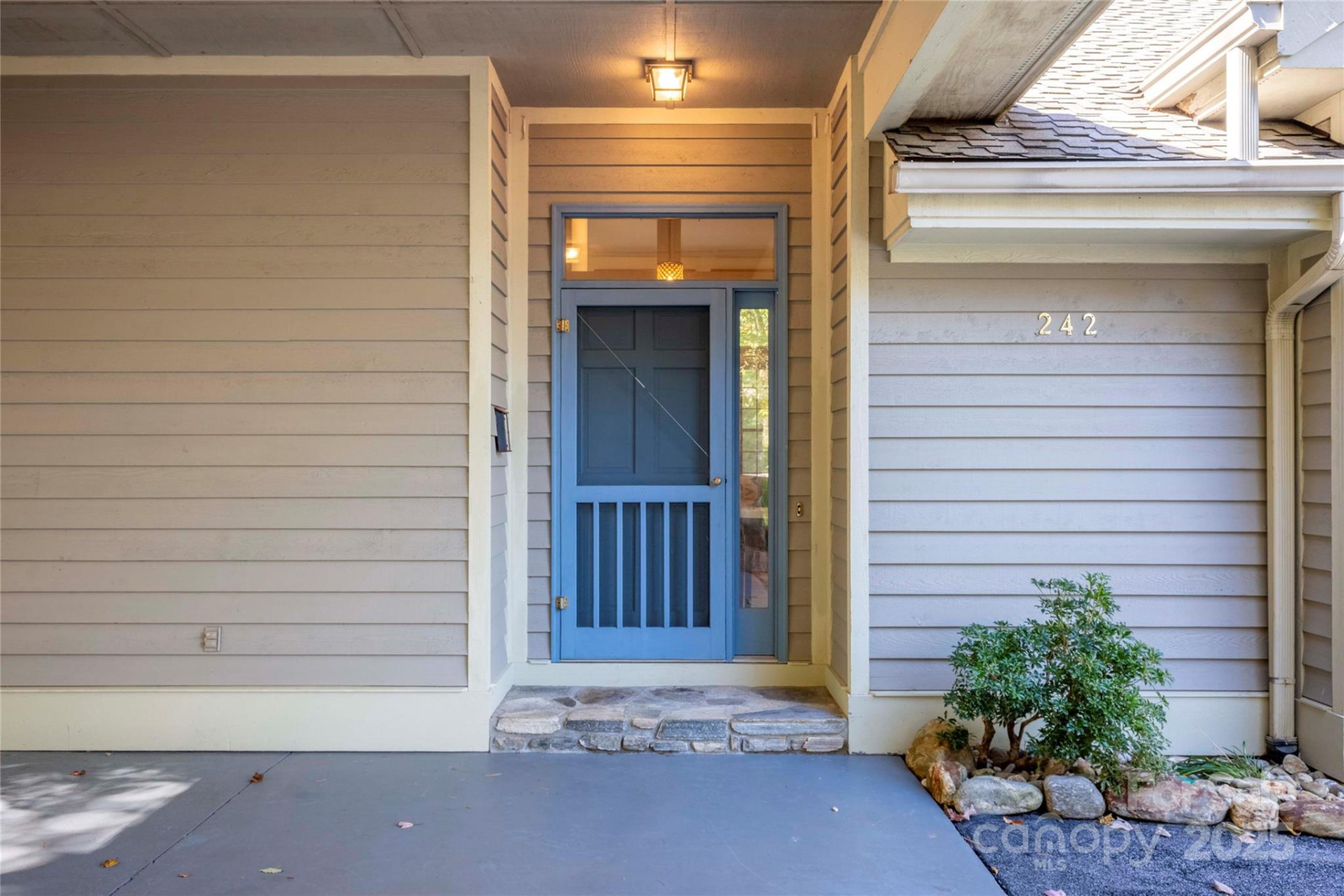 242 Club Colony Lane - Photo 4