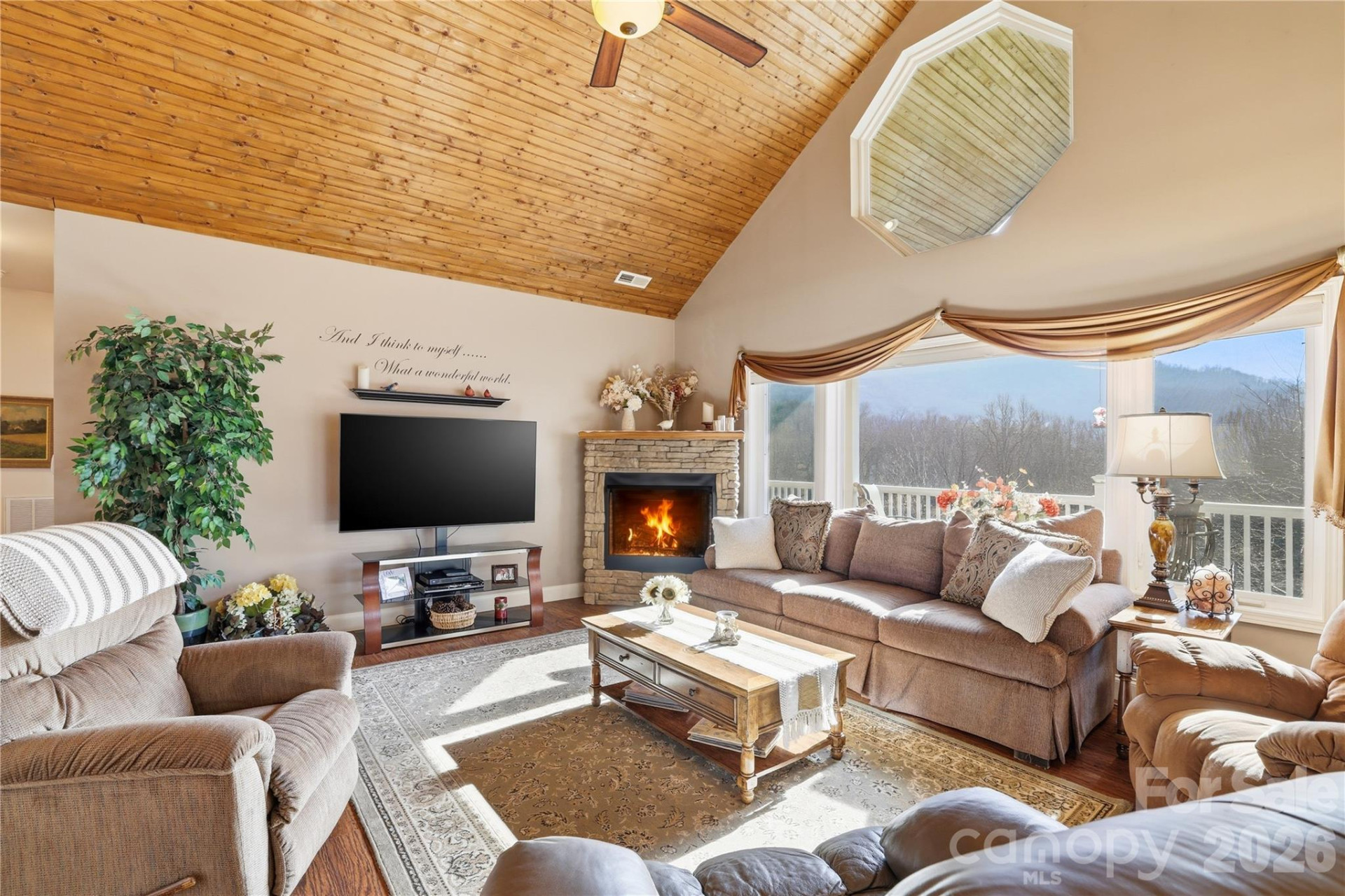 140 Debbie Loop - Photo 12