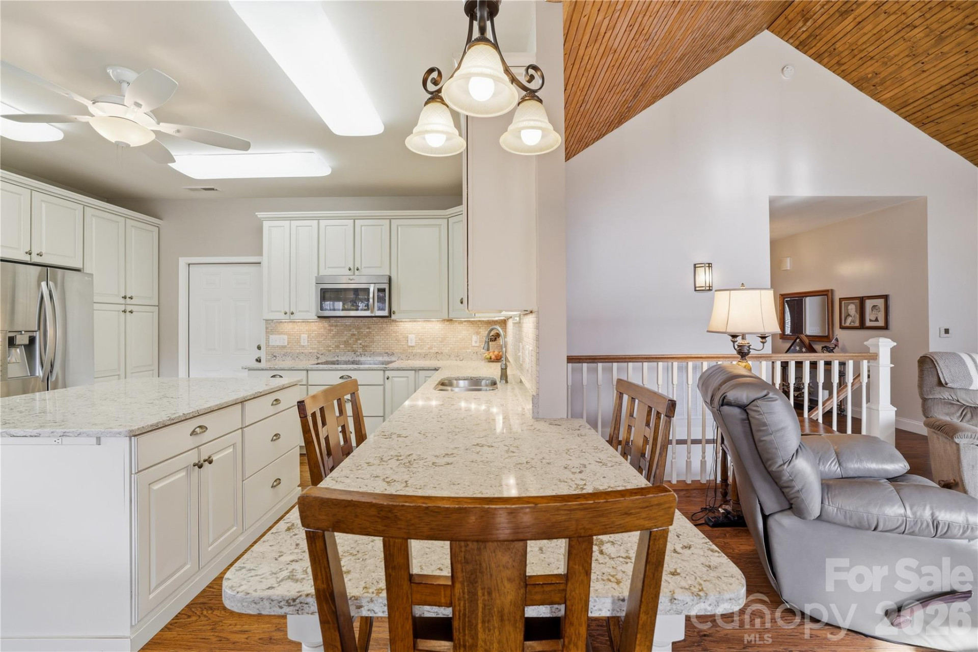 140 Debbie Loop - Photo 15