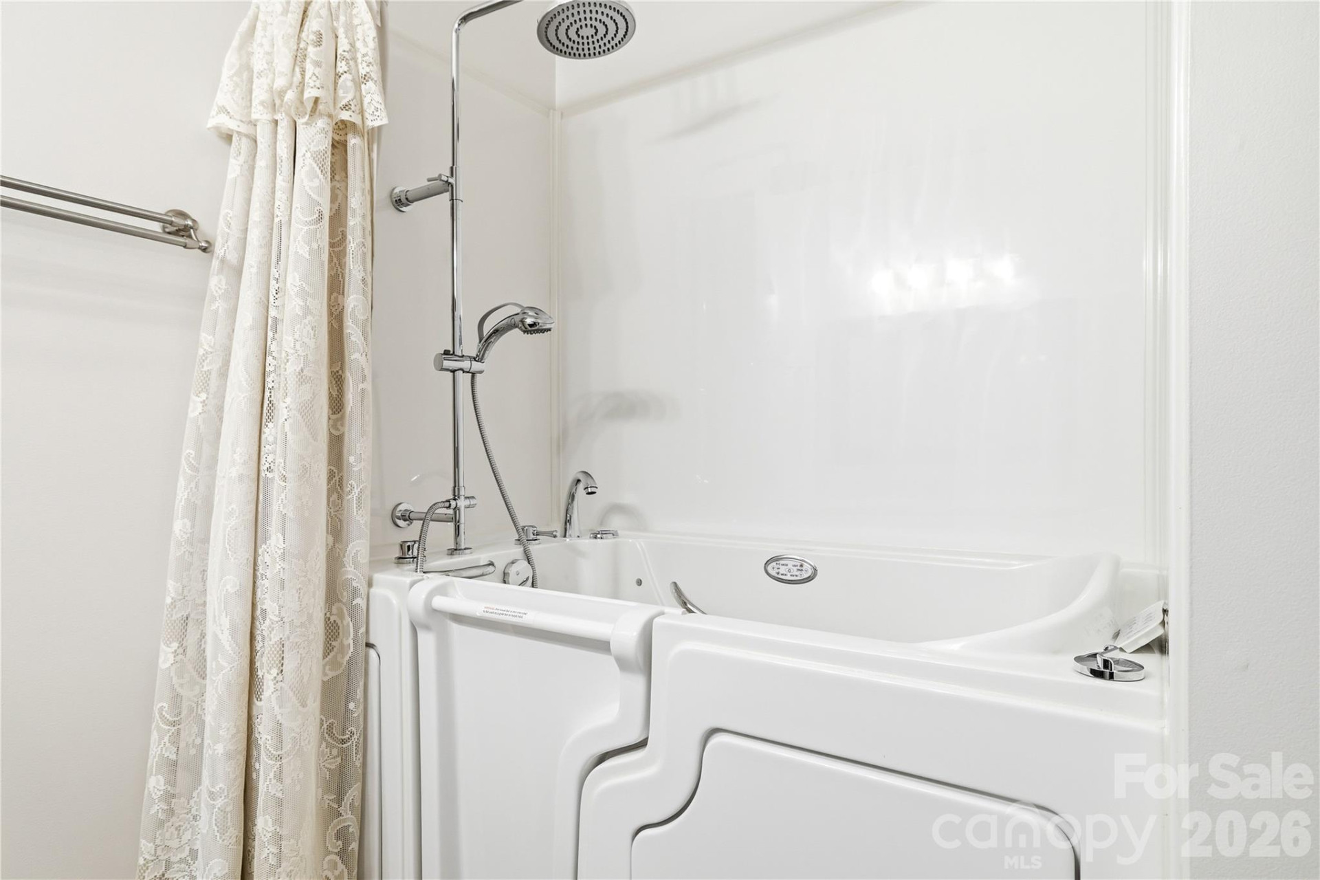 140 Debbie Loop - Photo 27