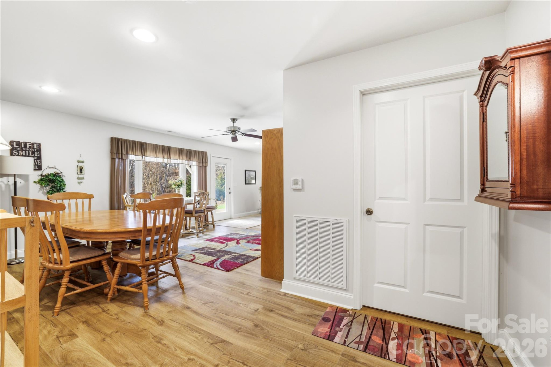 140 Debbie Loop - Photo 35