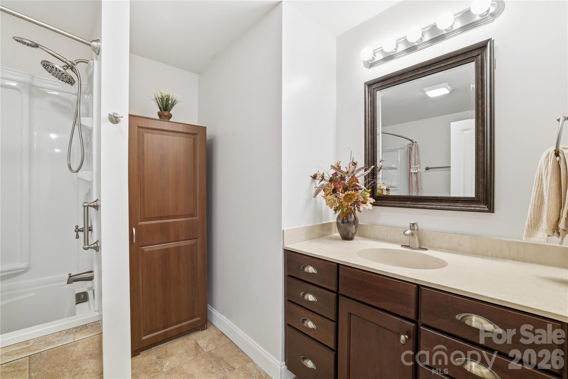 140 Debbie Loop - Photo 38