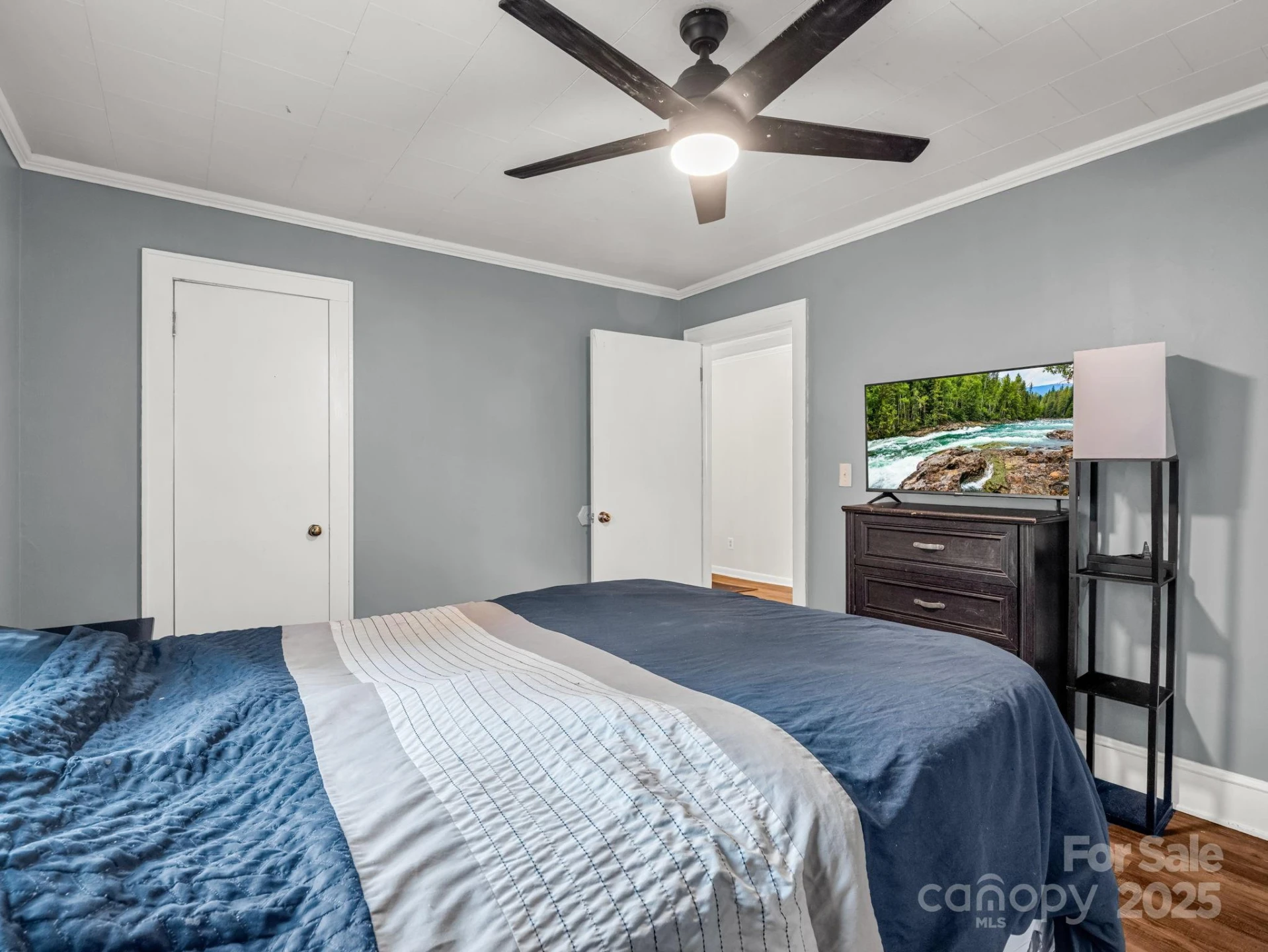 183 Hollywood Street - Photo 15