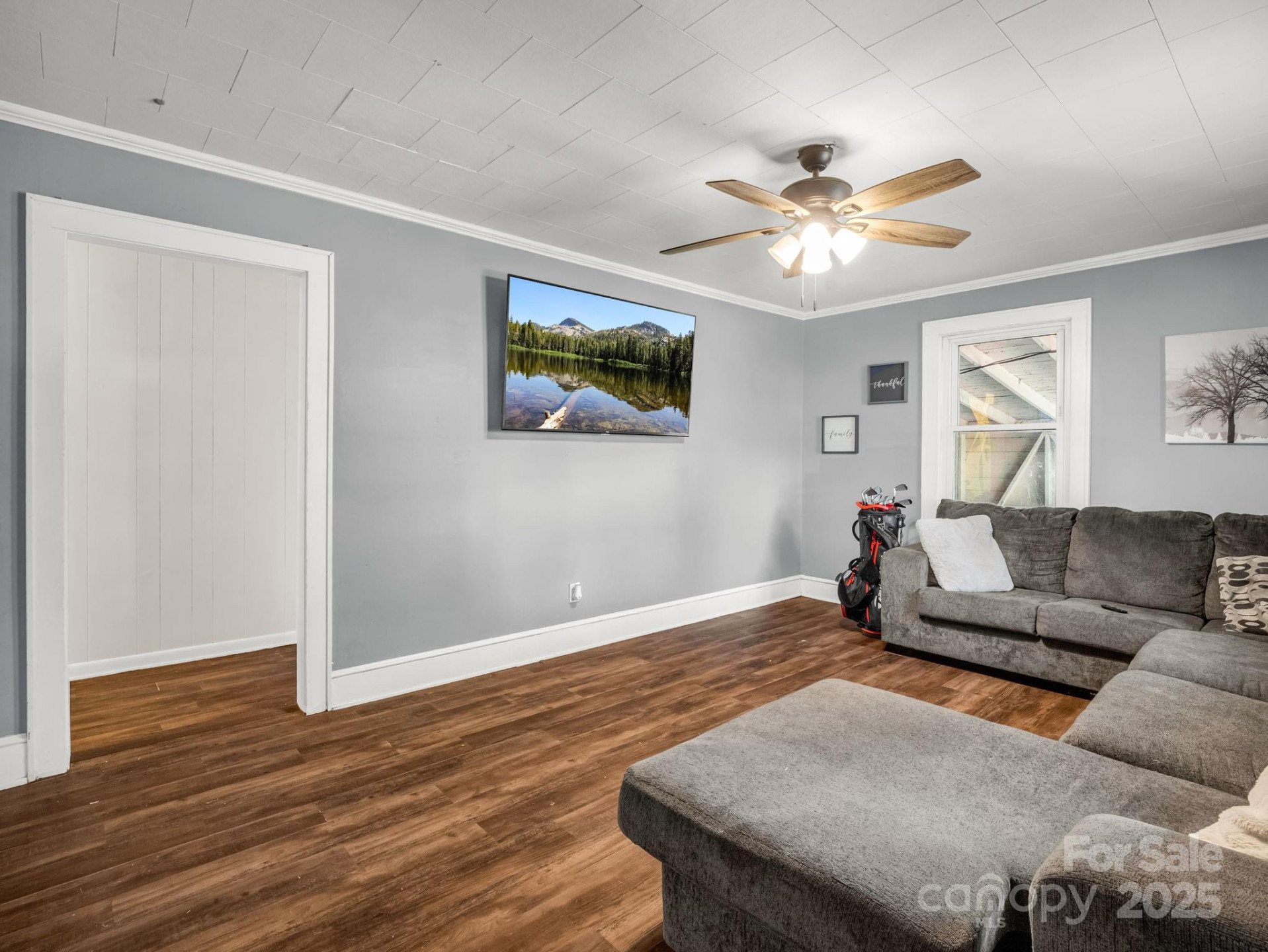 183 Hollywood Street - Photo 8