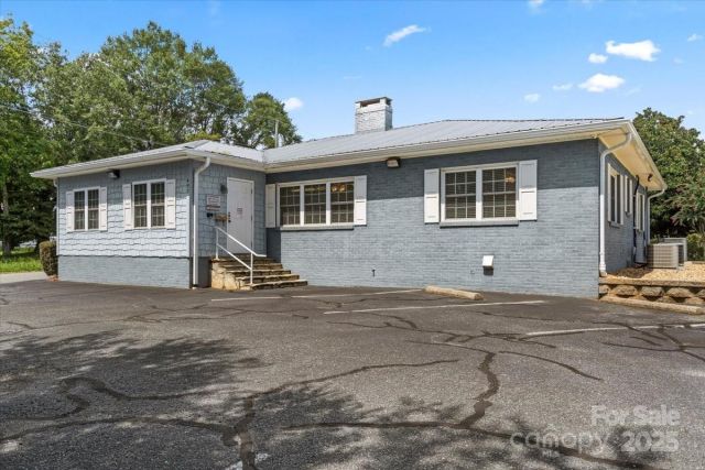 492 Main Street, Forest City, NC, 28043