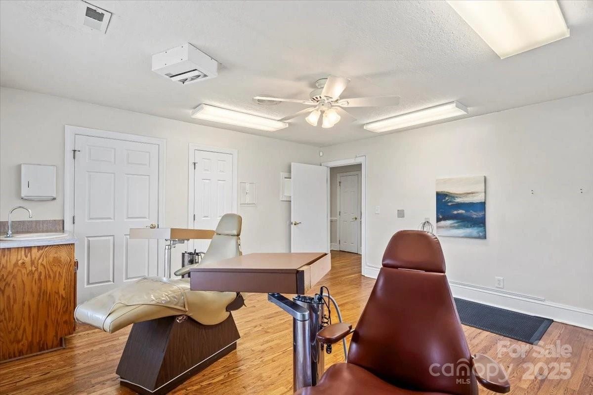 492 Main Street - Photo 11