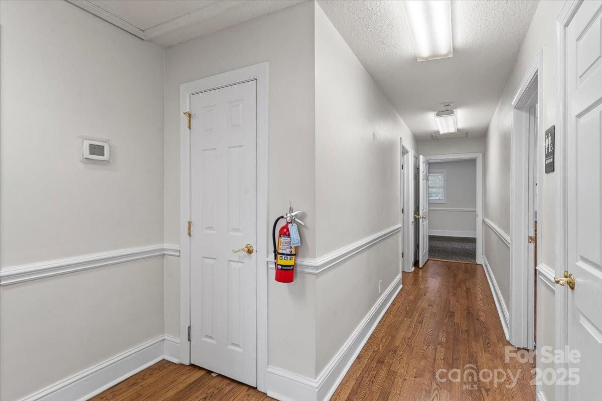 492 Main Street - Photo 3