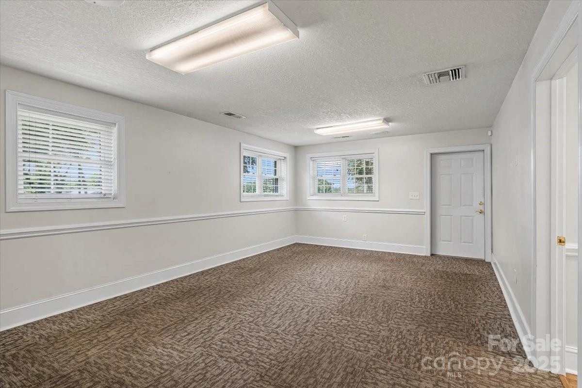 492 Main Street - Photo 28