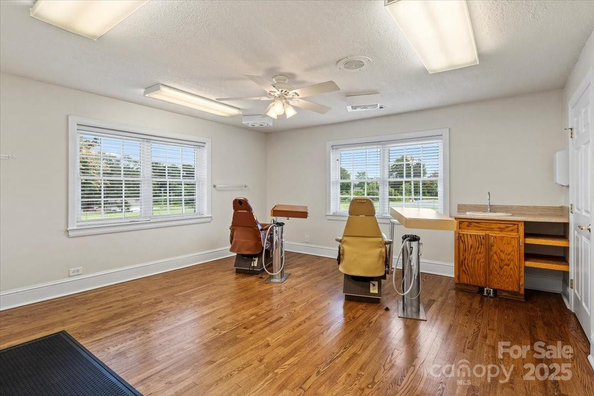 492 Main Street - Photo 8