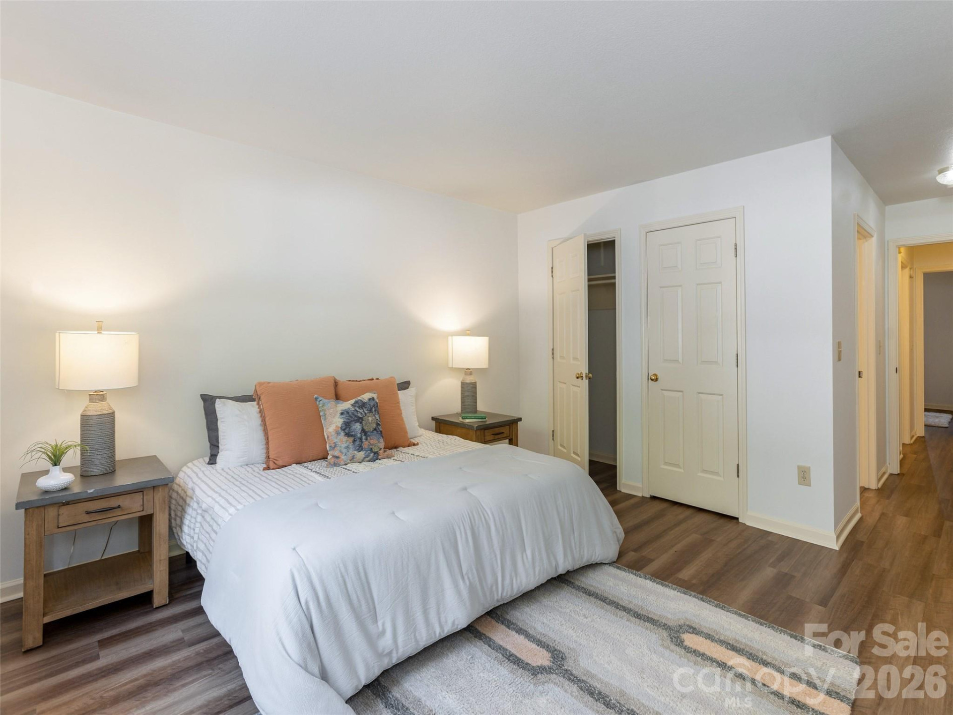 702 Carlyle Way - Photo 16