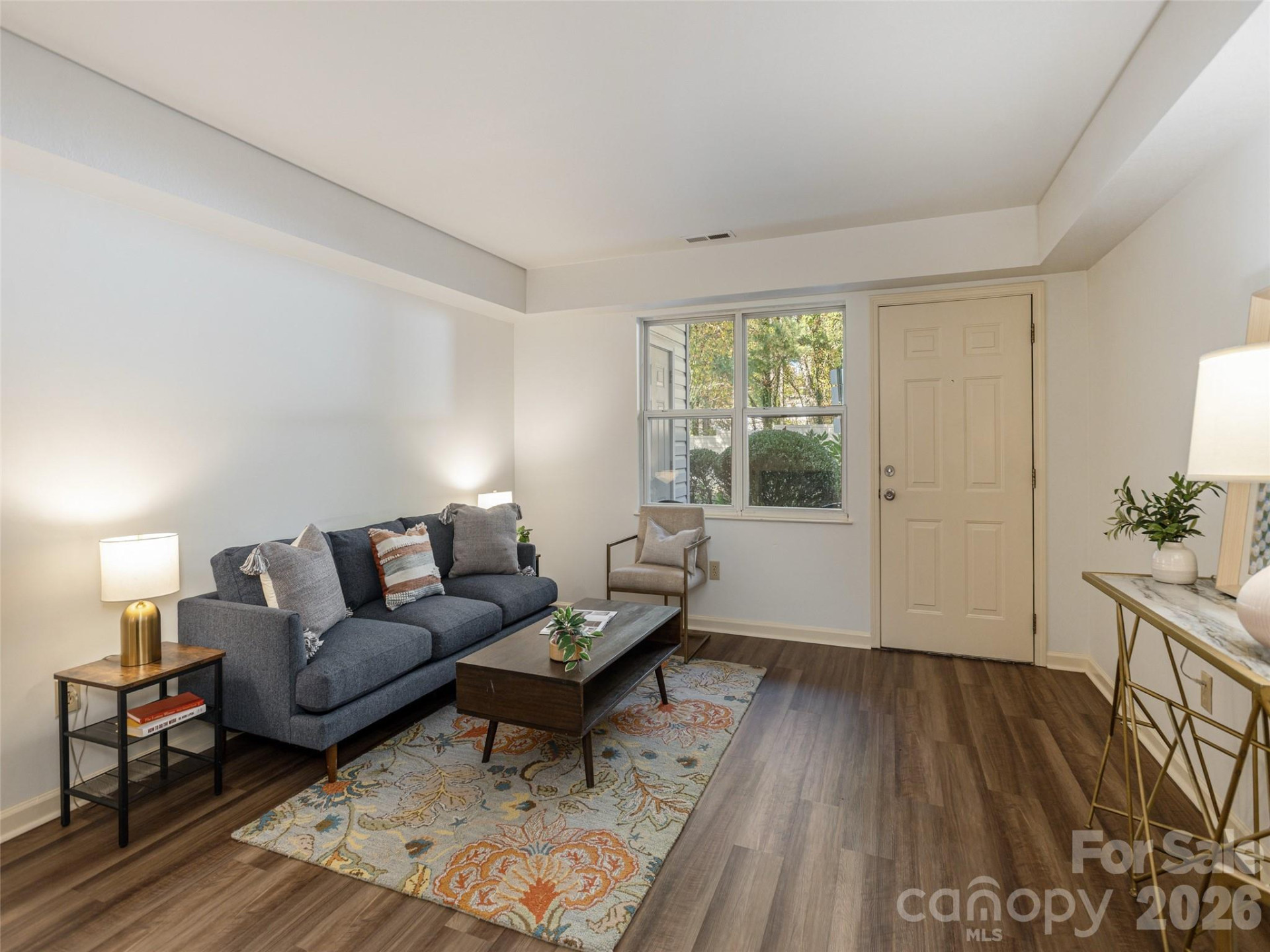 702 Carlyle Way - Photo 3