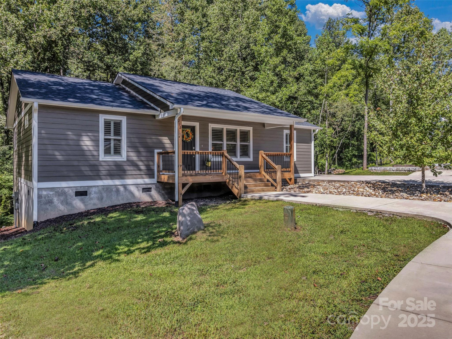 212 Walt Drive - Photo 2