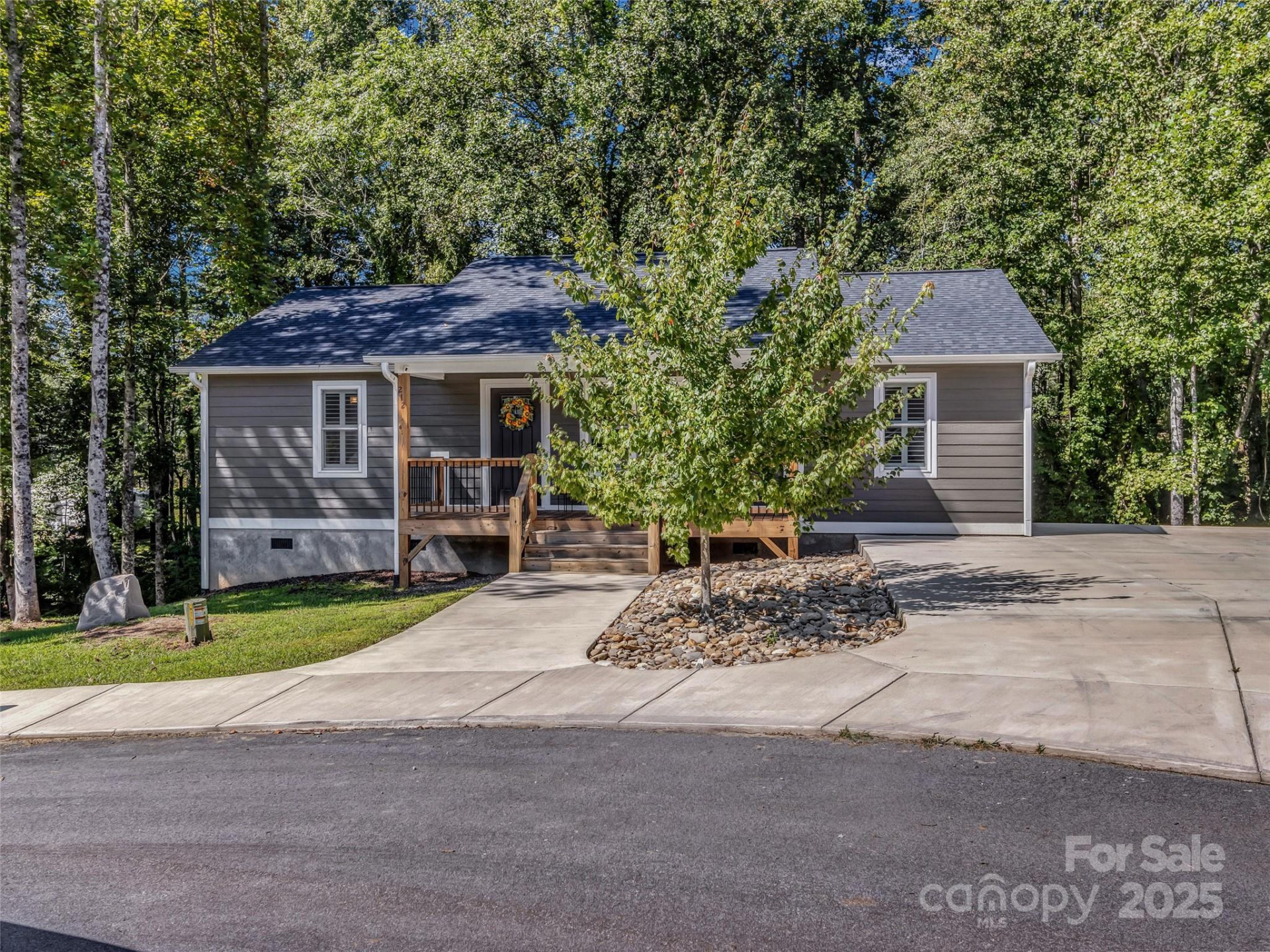 212 Walt Drive - Photo 4