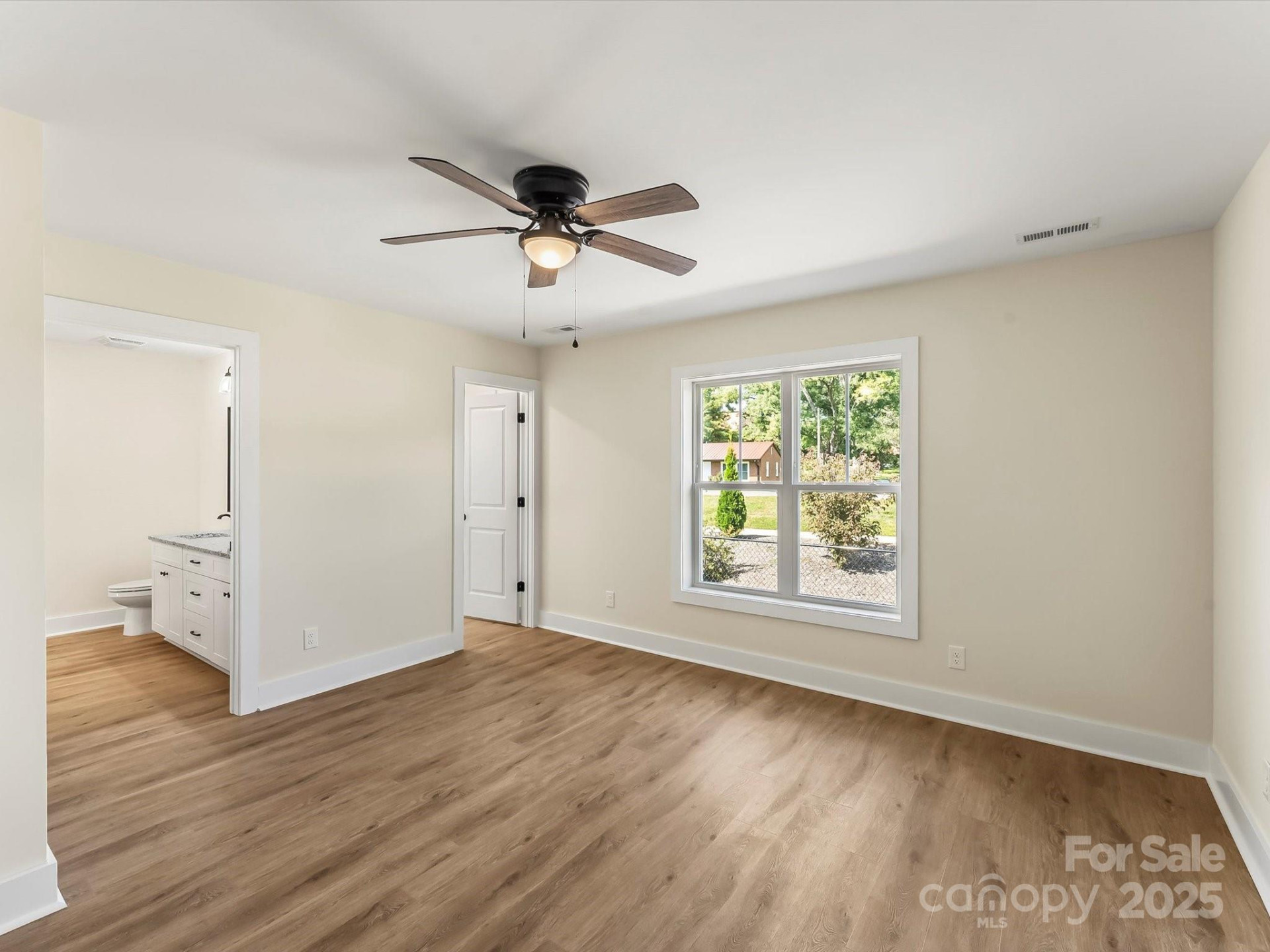 202 Beacon Avenue - Photo 16