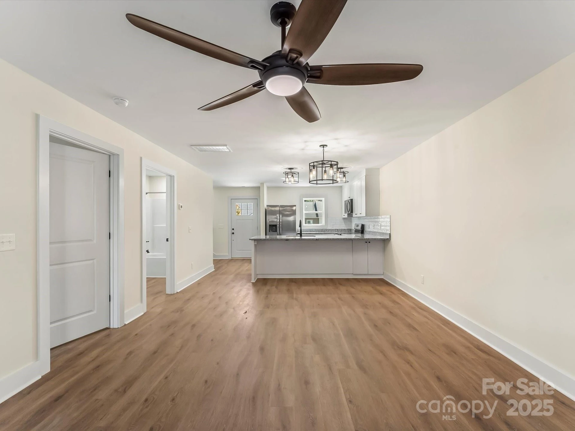 202 Beacon Avenue - Photo 8