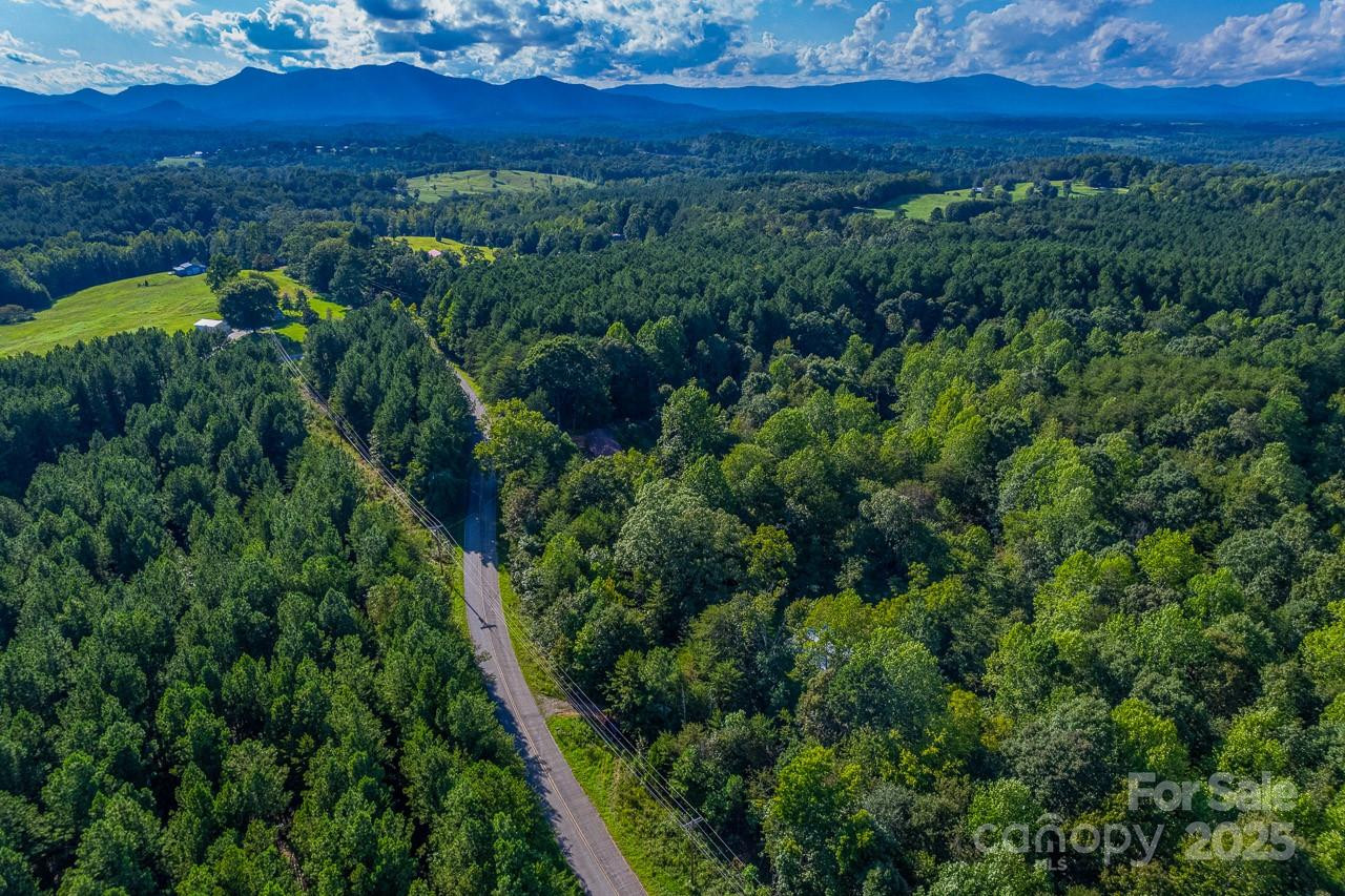 135 Medford Road - Photo 3