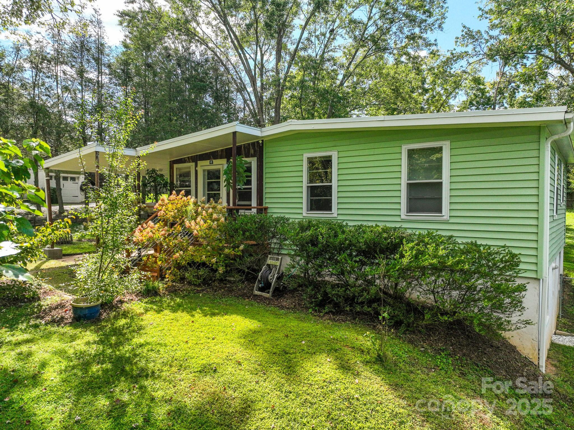 12 Rex Drive - Photo 2
