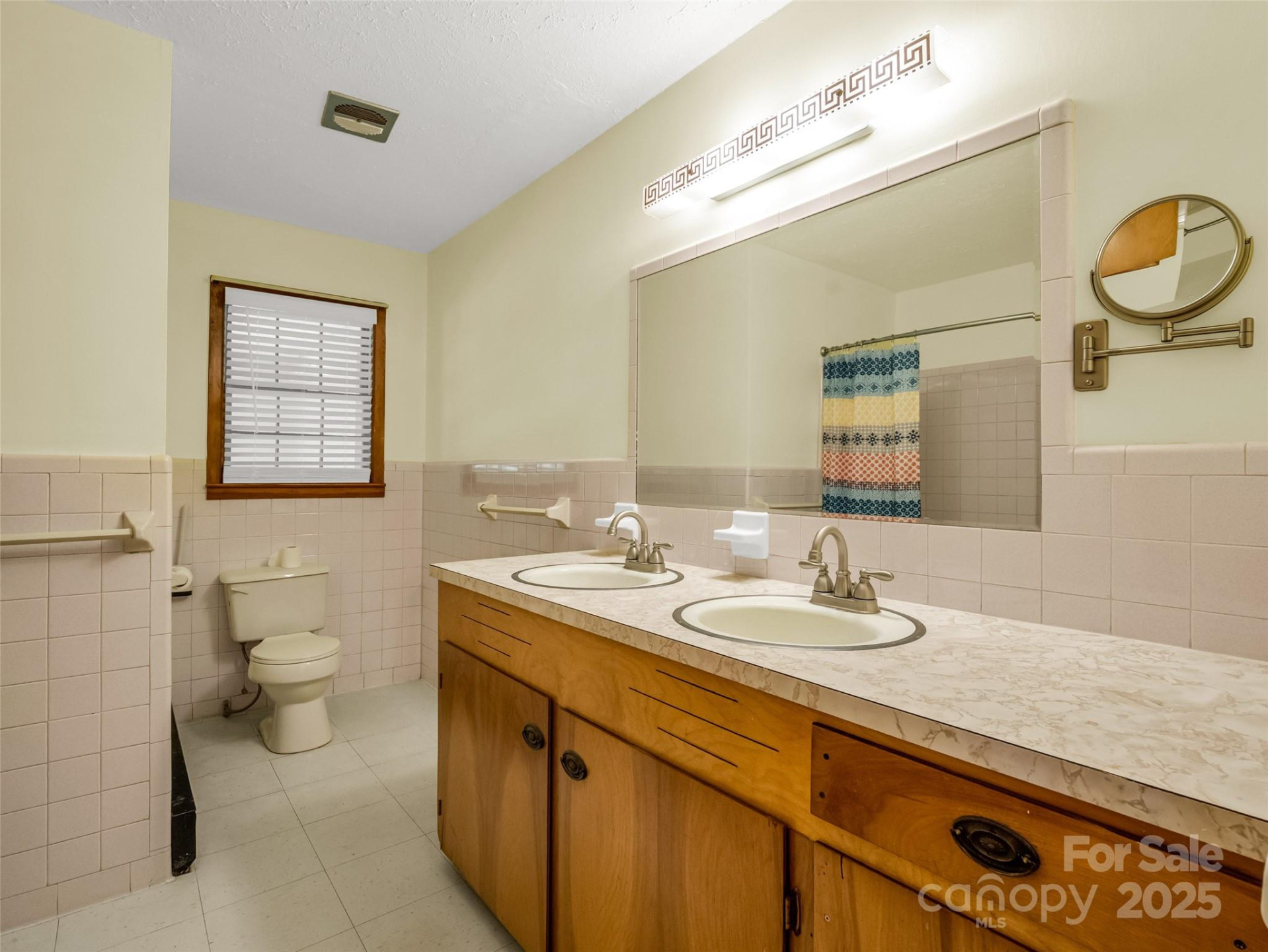 184 Spring Street - Photo 16