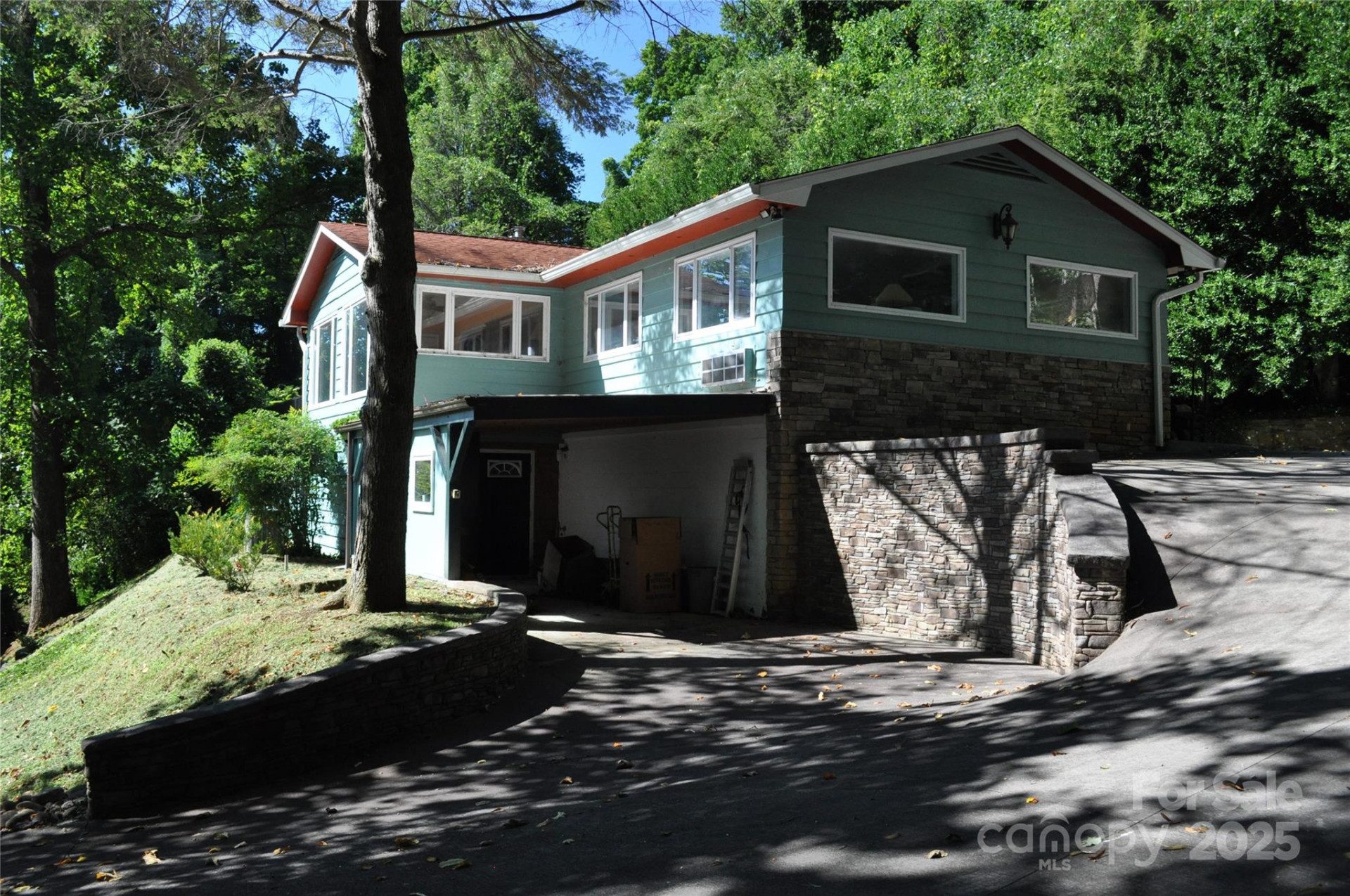 502 Meadowlark Drive - Photo 3
