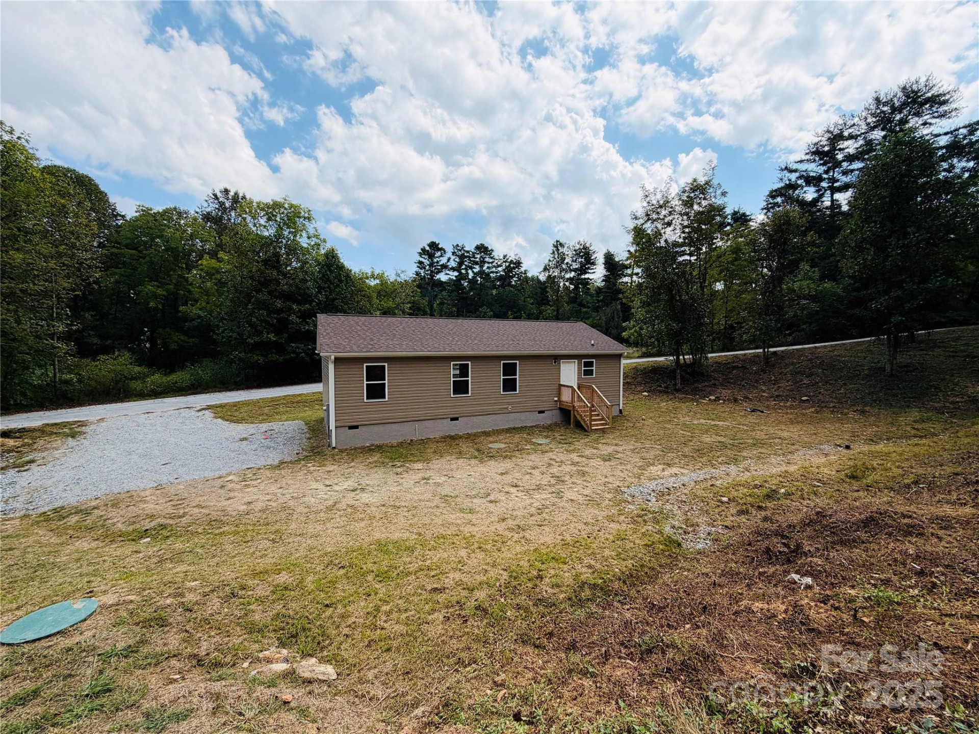 204 Oscelake Way - Photo 2