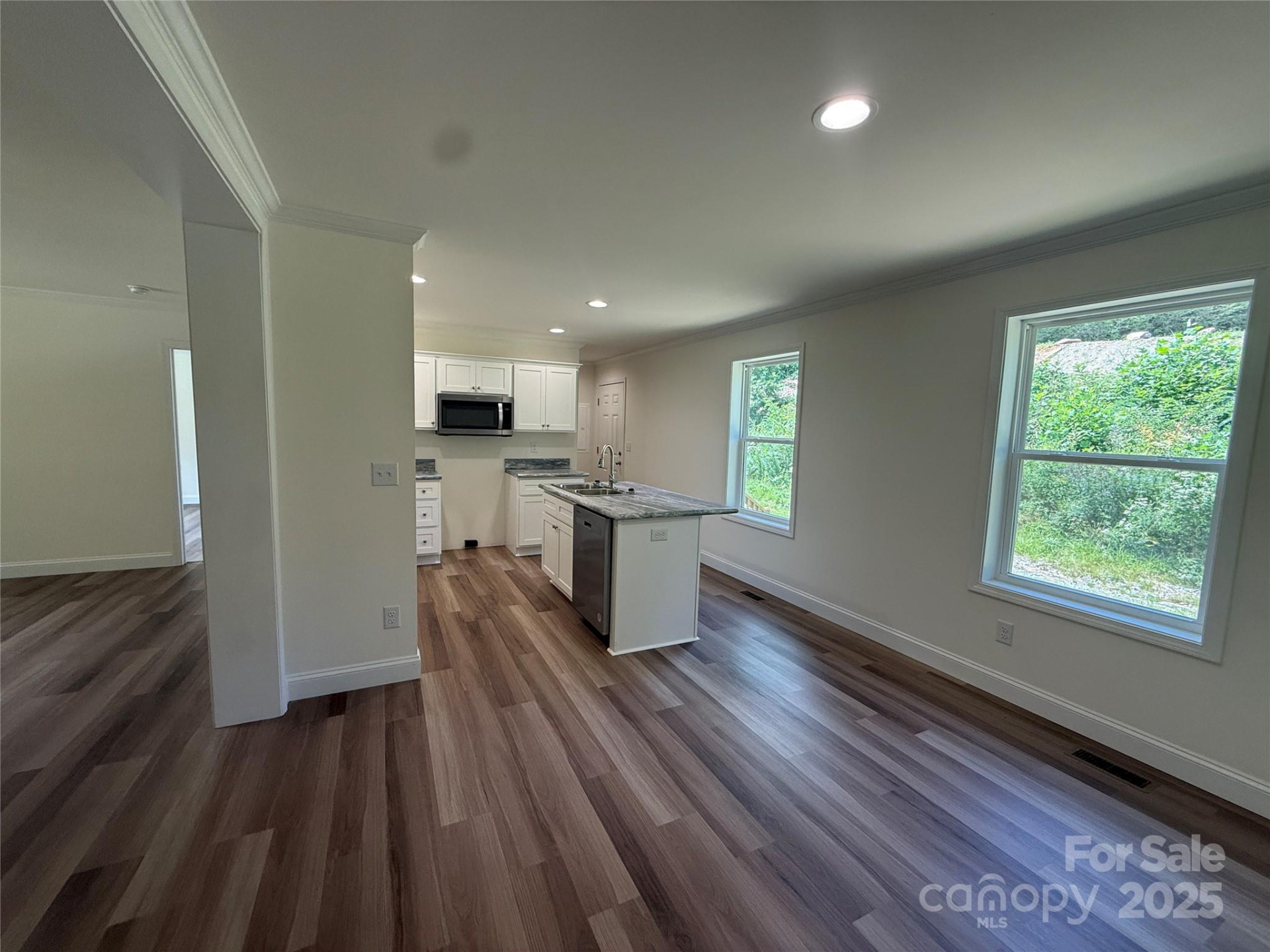 204 Oscelake Way - Photo 10