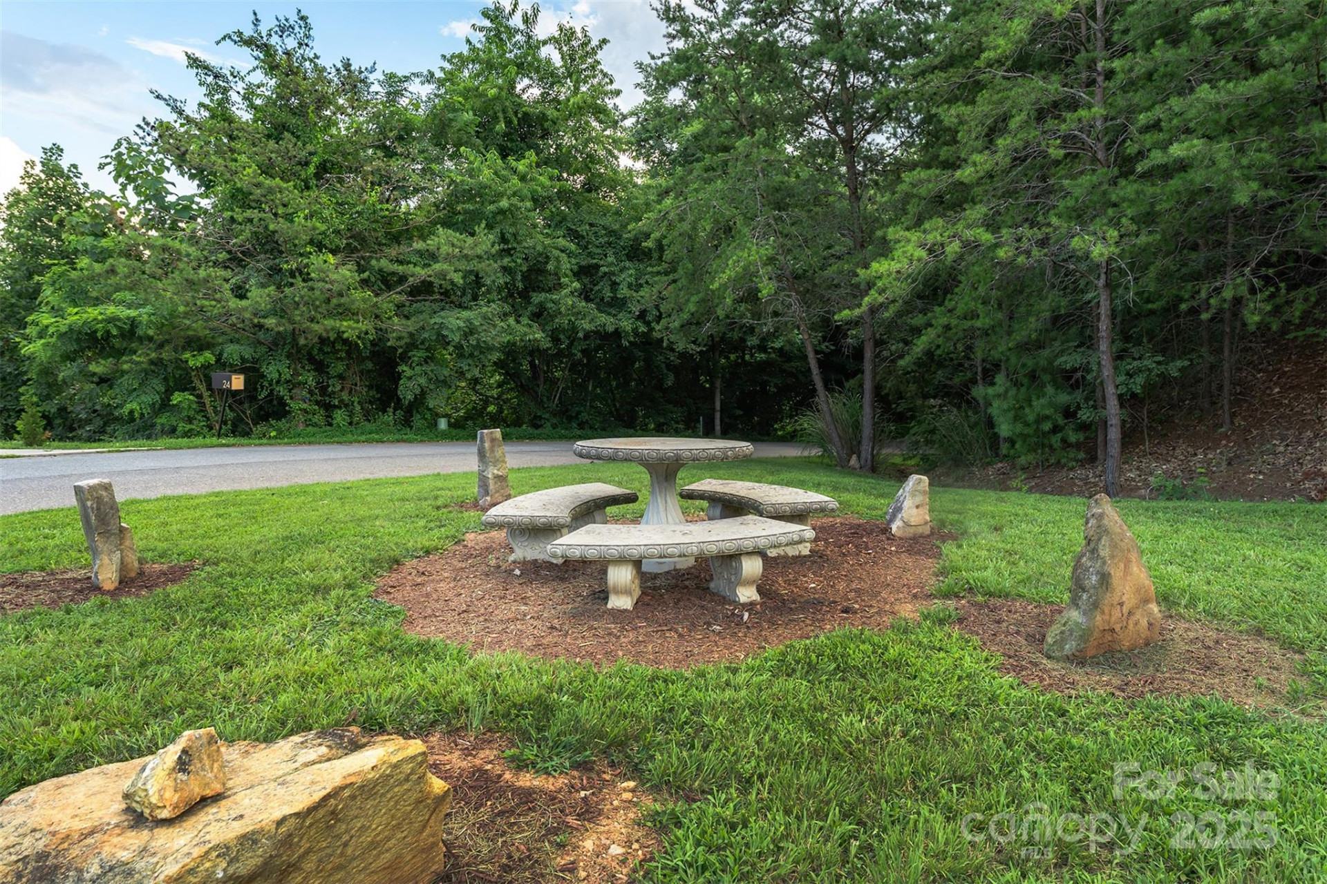 18 Timber Moss Drive - Photo 33