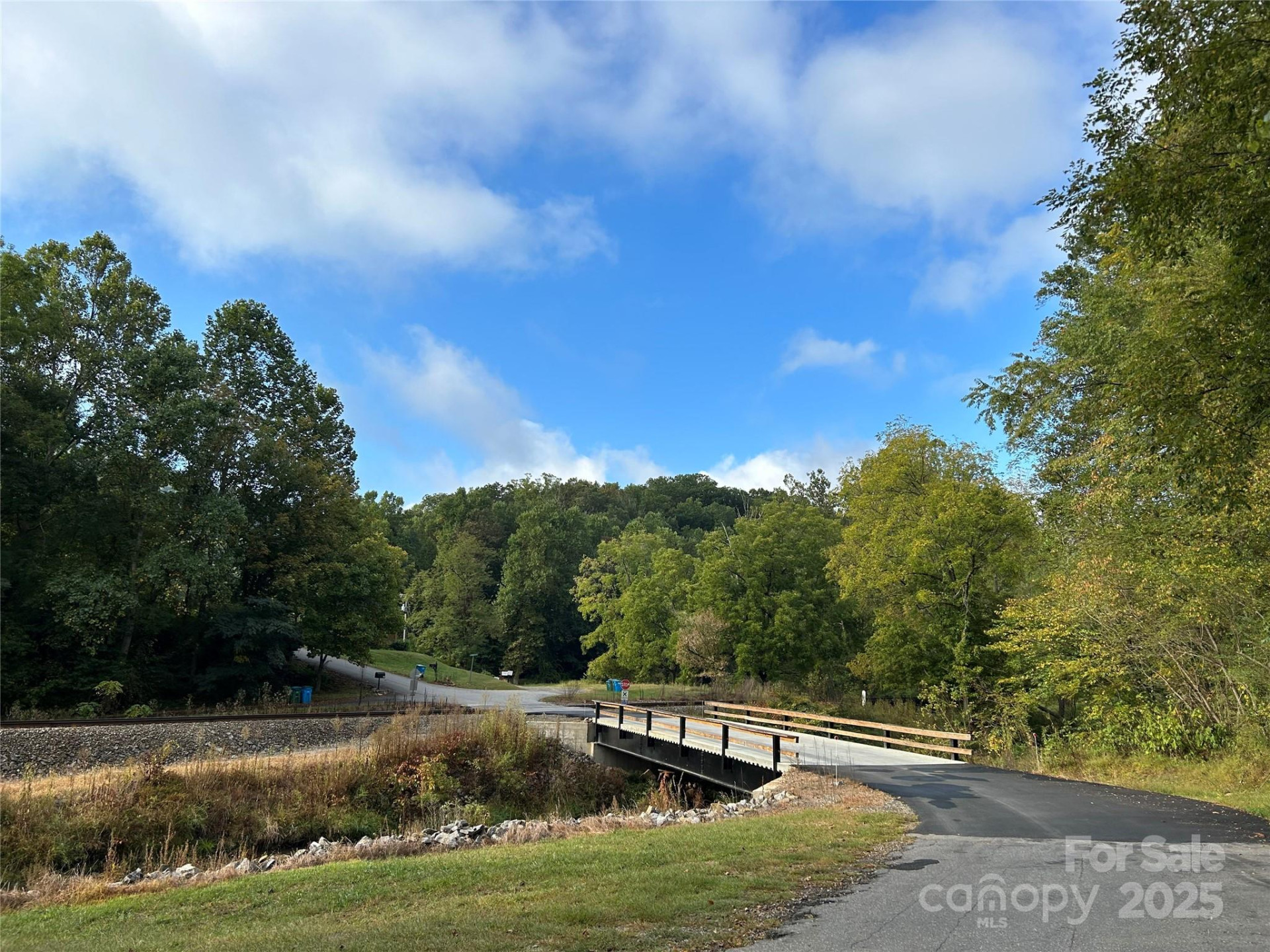 100 Lindon Cove Road #35, 36 - Photo 12