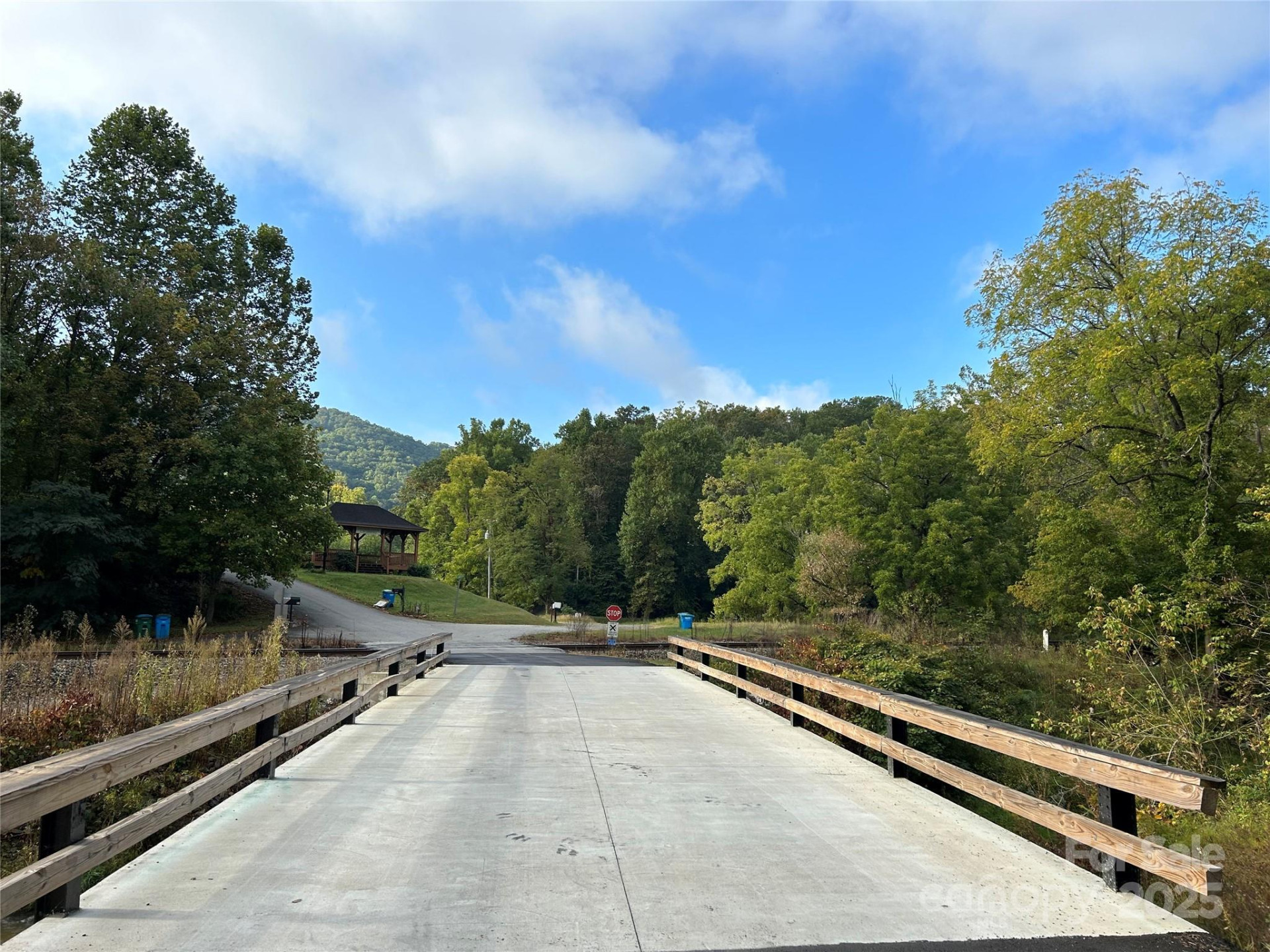 100 Lindon Cove Road #35, 36 - Photo 13