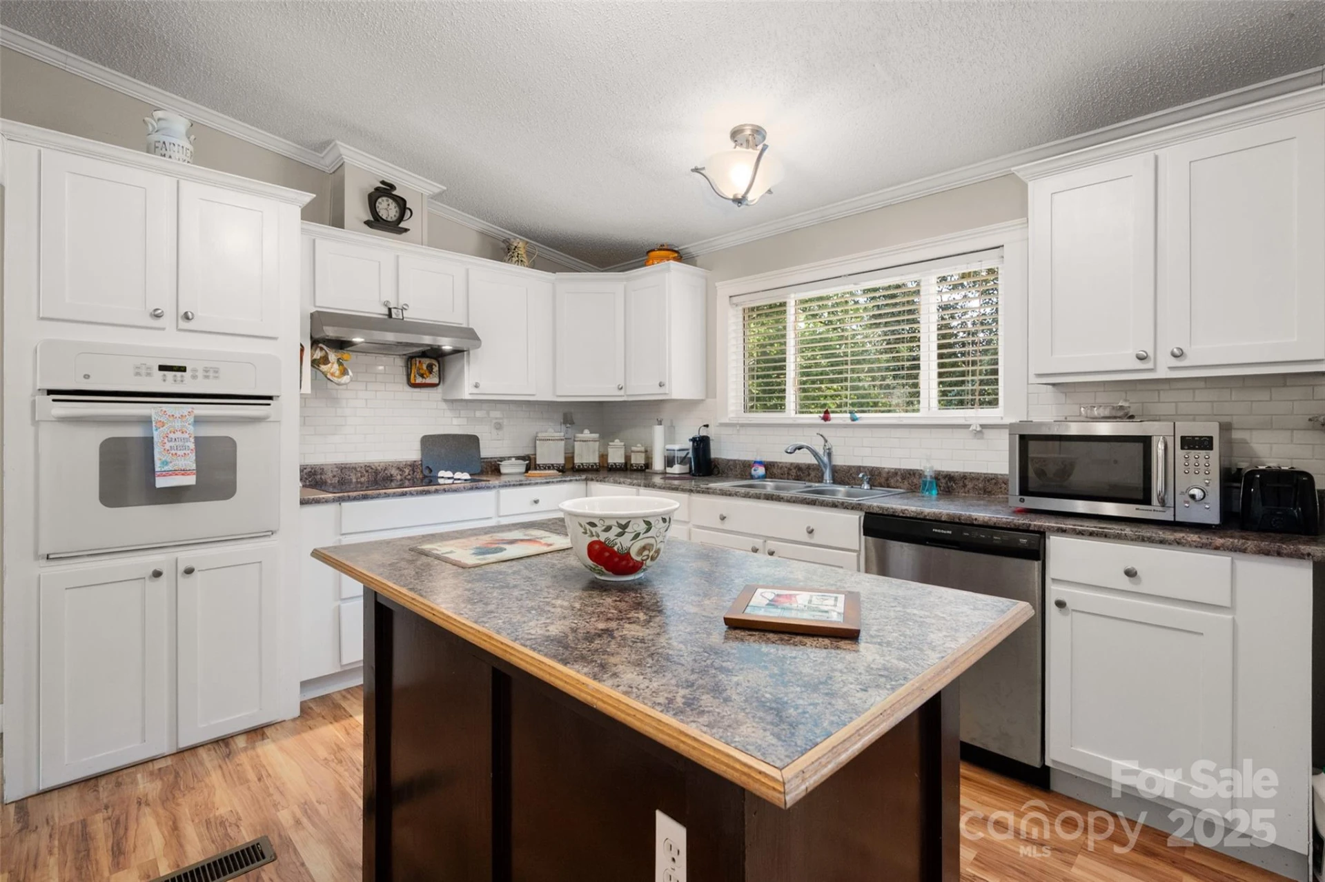 3991 Silver Creek Terrace - Photo 11