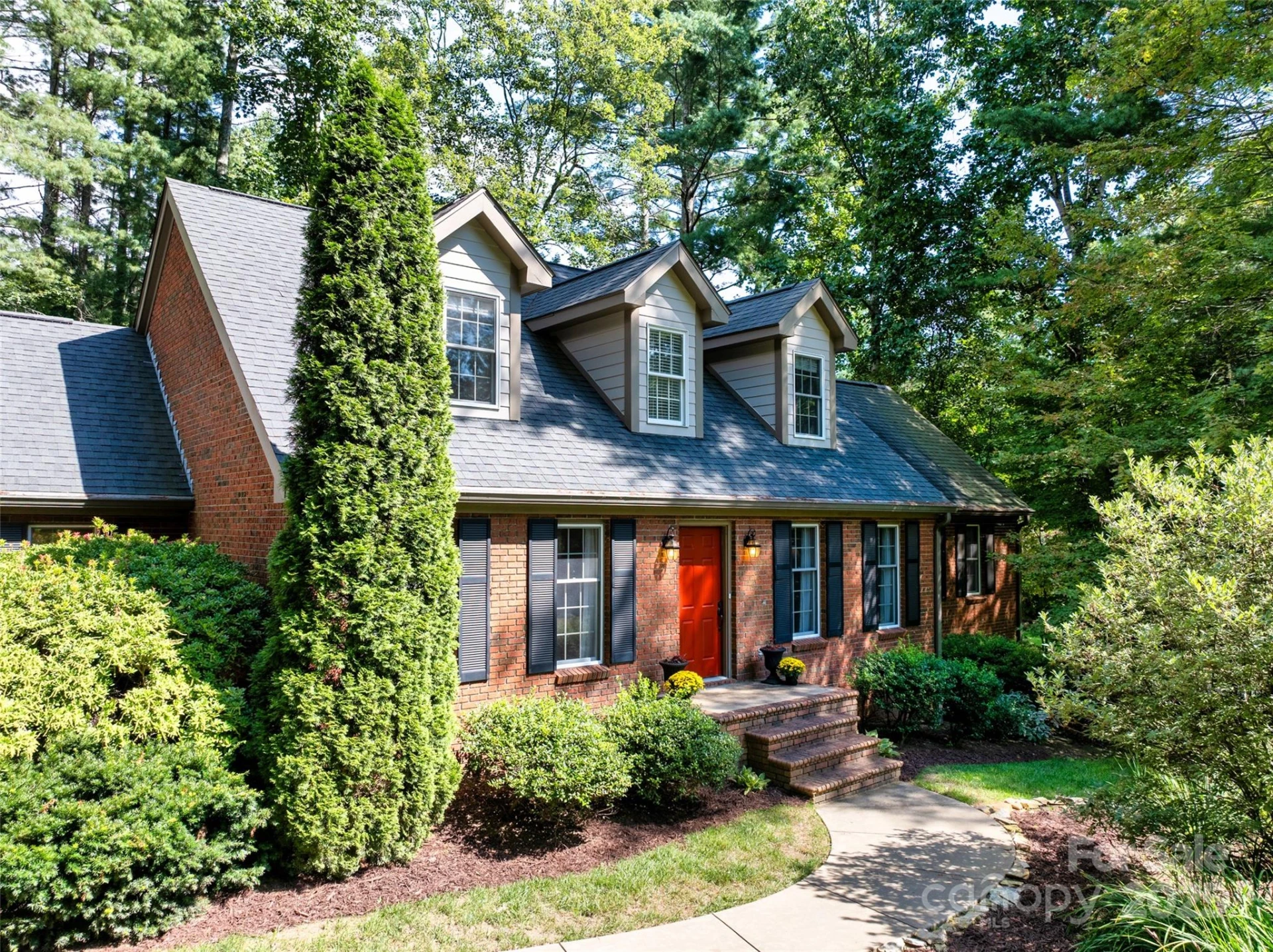 2 White Rock Court