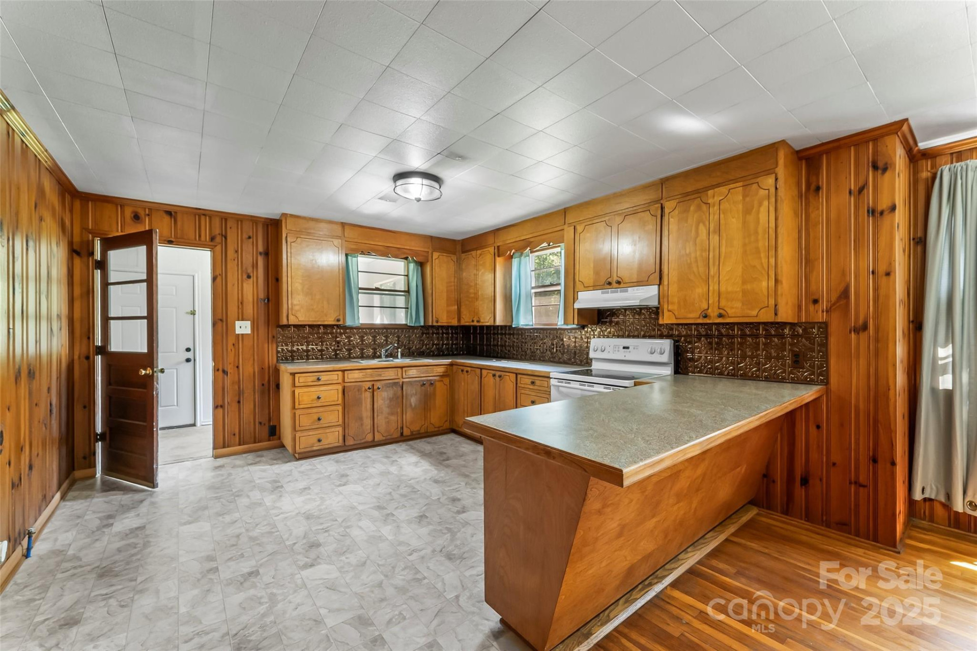 194 Virginia Drive - Photo 12