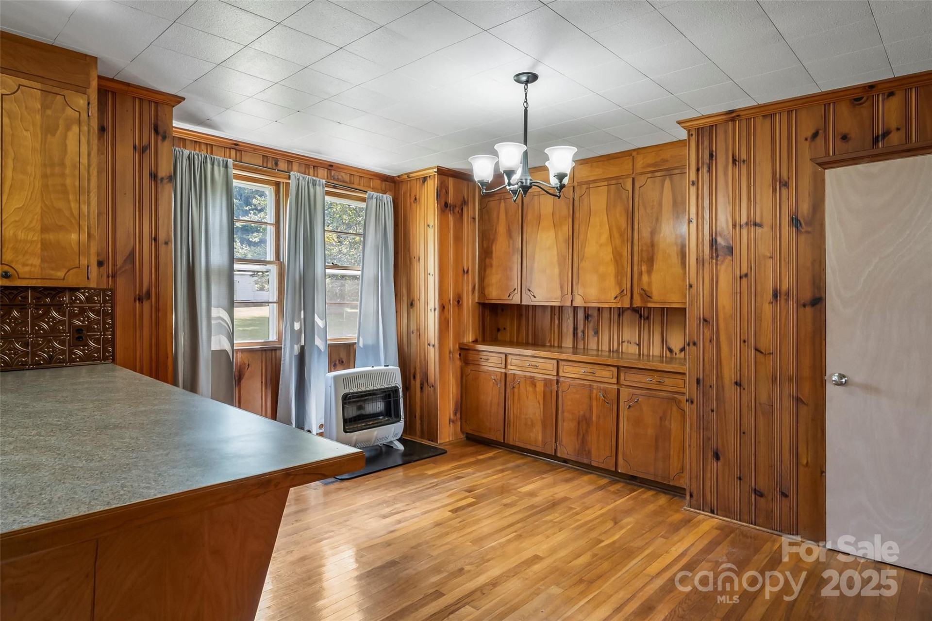 194 Virginia Drive - Photo 9