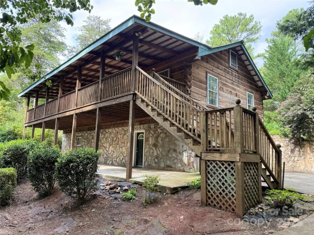 66 Ashlyn Lane
