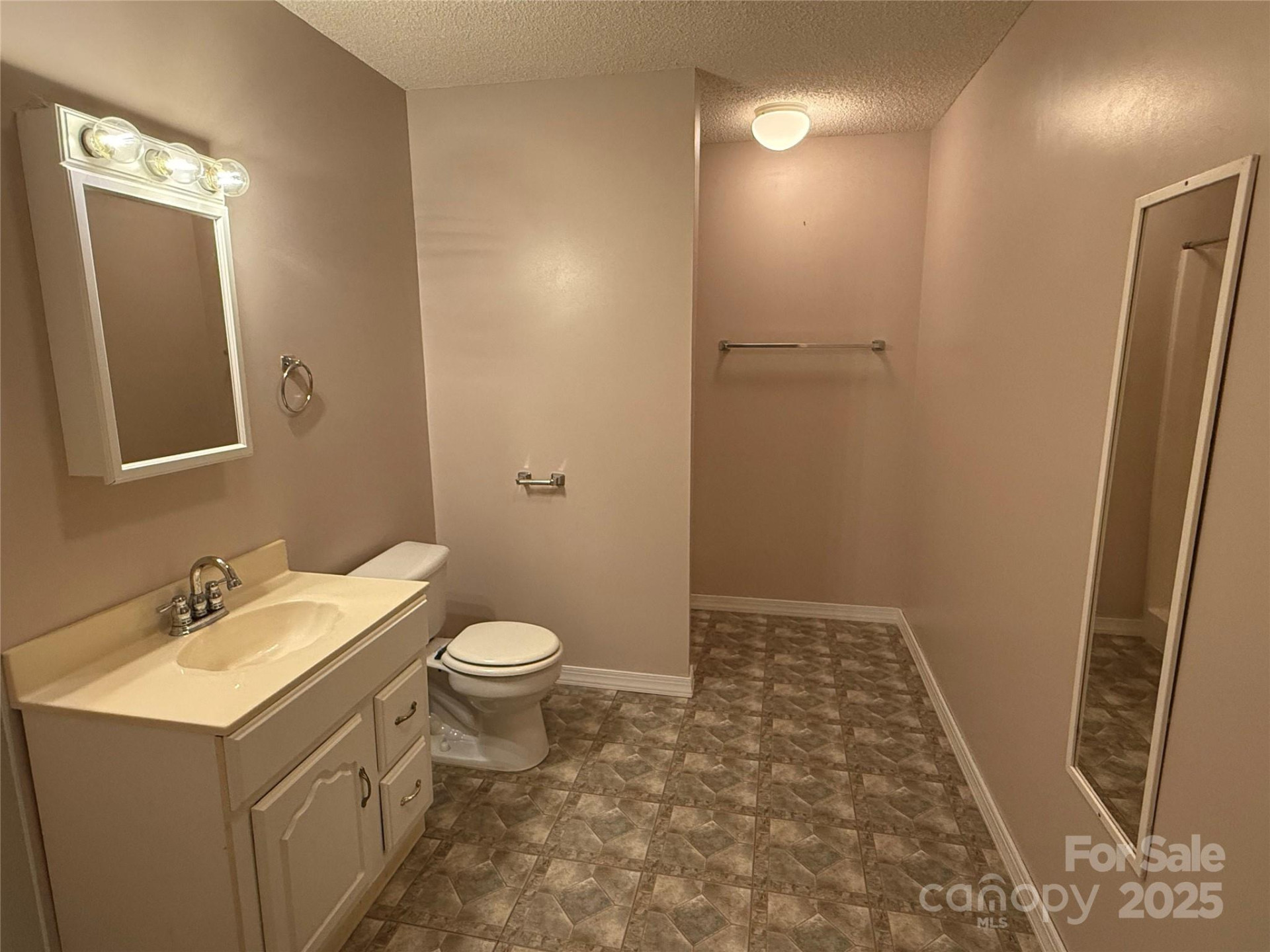 66 Ashlyn Lane - Photo 38