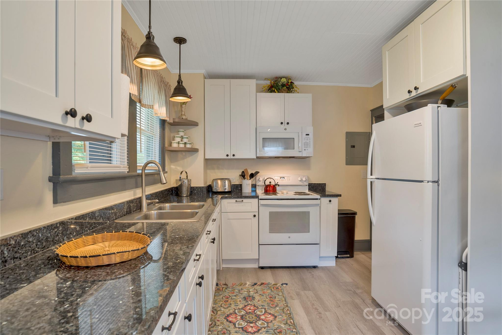 123 Marshall Street - Photo 8