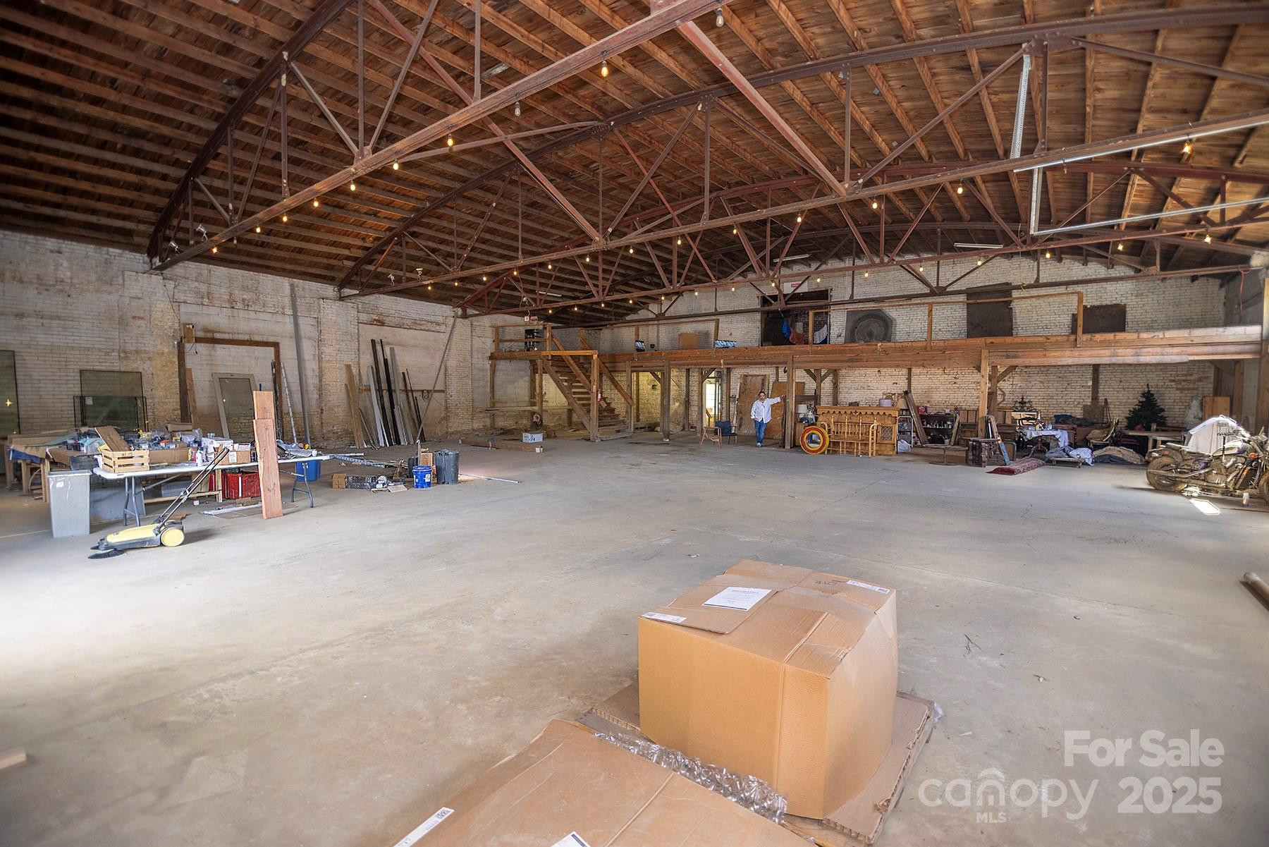 860 Riverside Drive - Photo 7