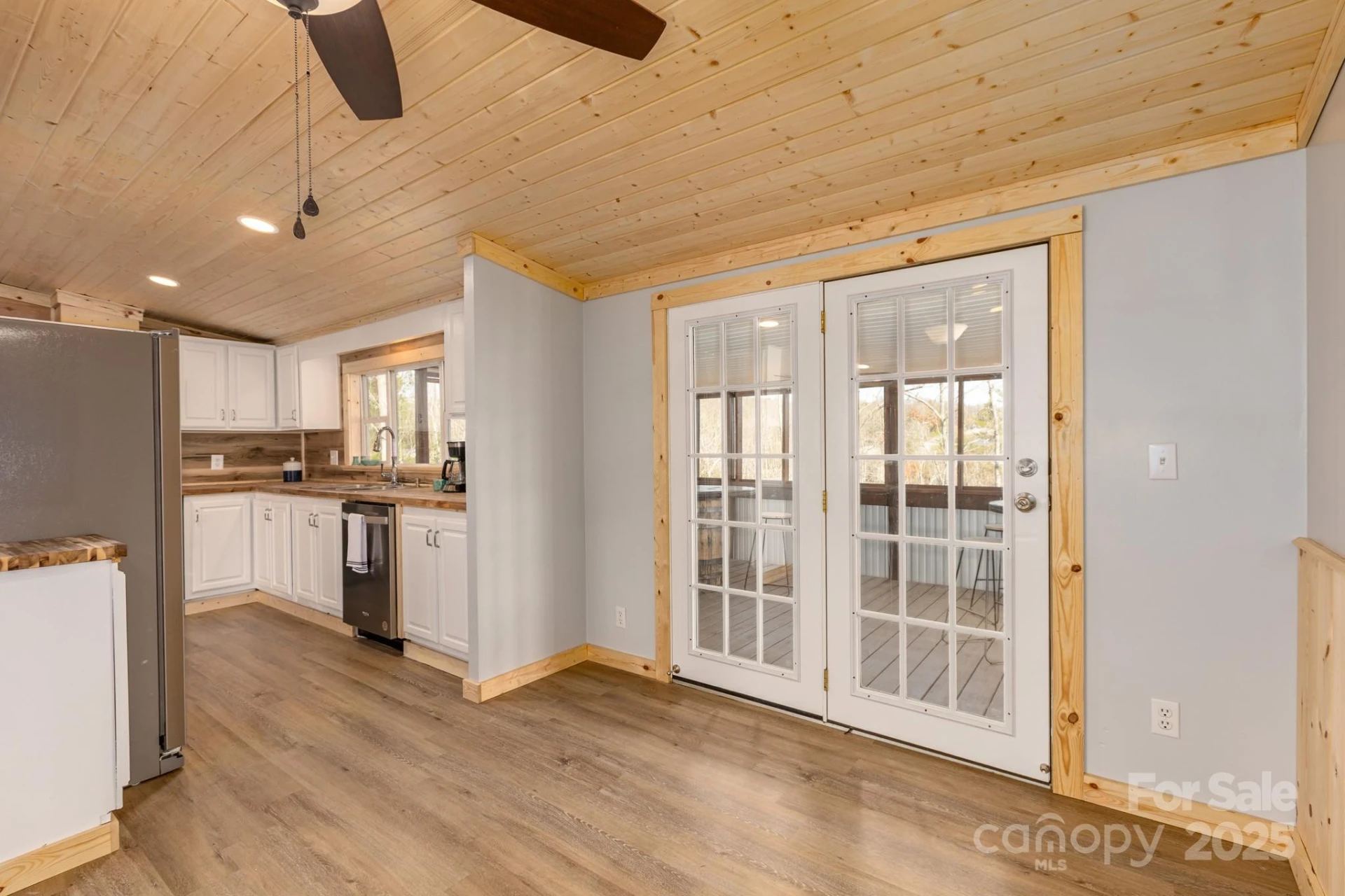 459 Vaughan Road - Photo 14