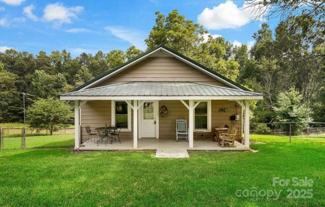 250 Circus Trail, Forest City, NC, 28043