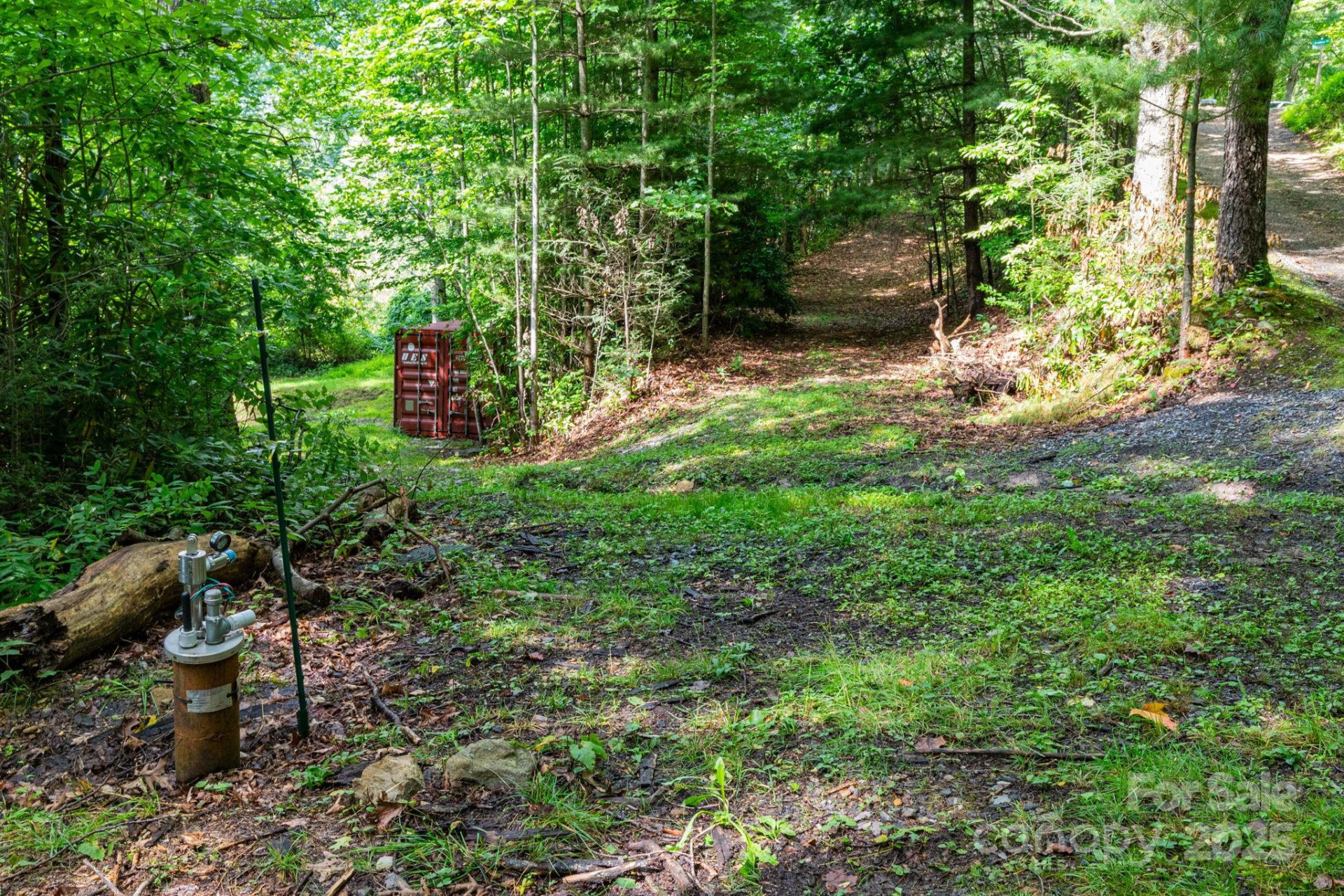 38 Imperial Court - Photo 2