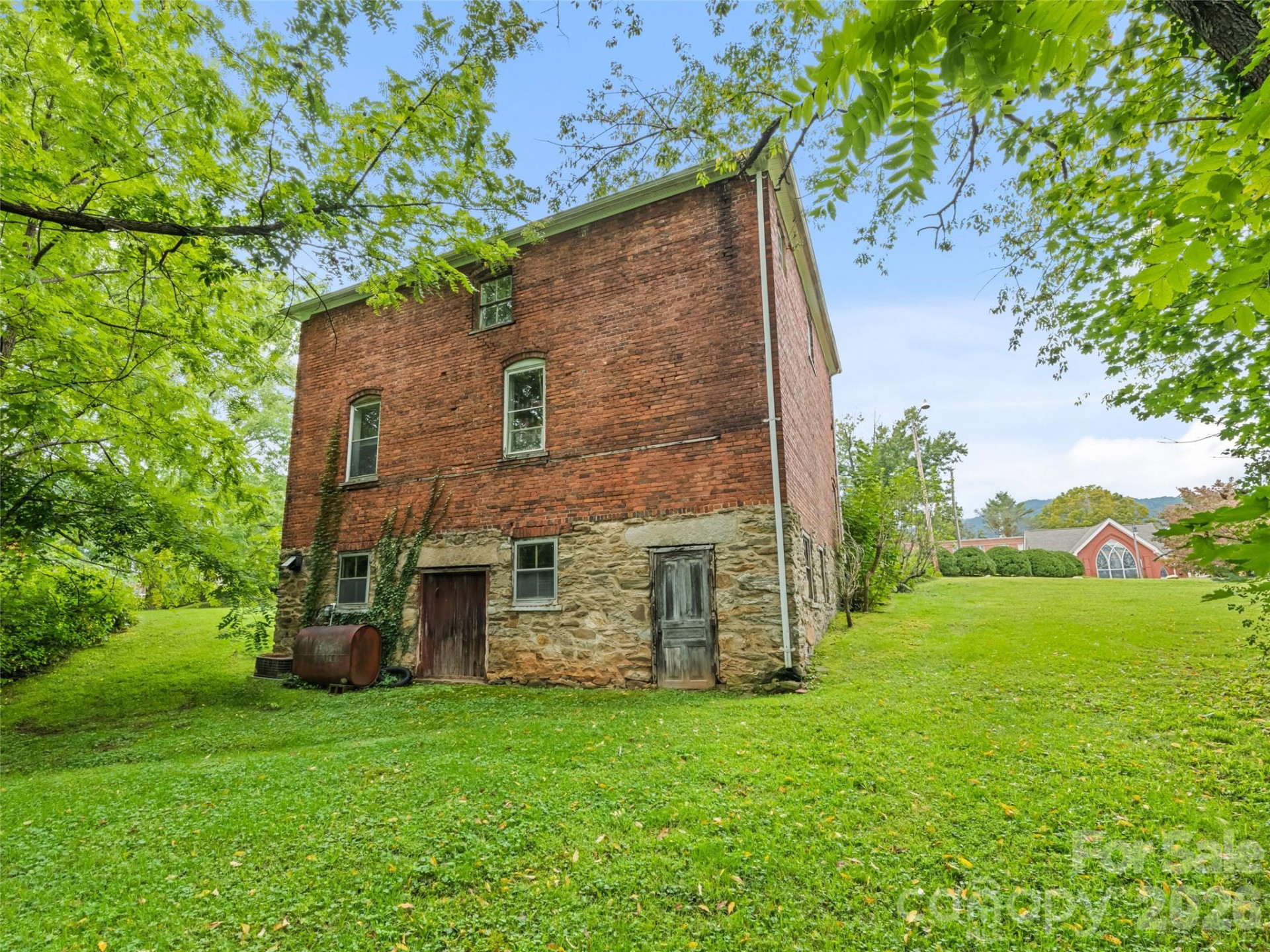 123 Main Street - Photo 18