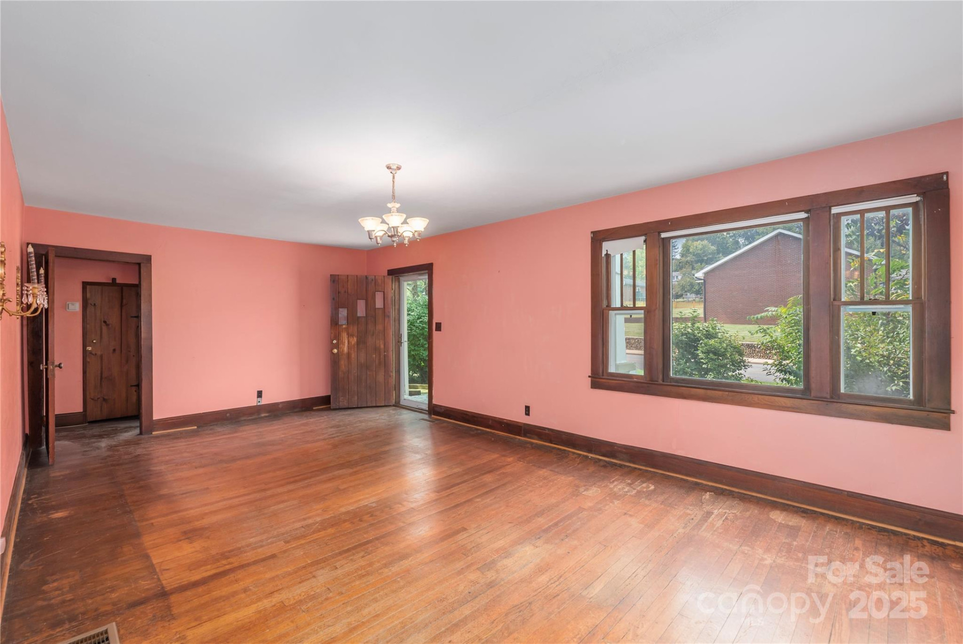 589 Pisgah Drive - Photo 5