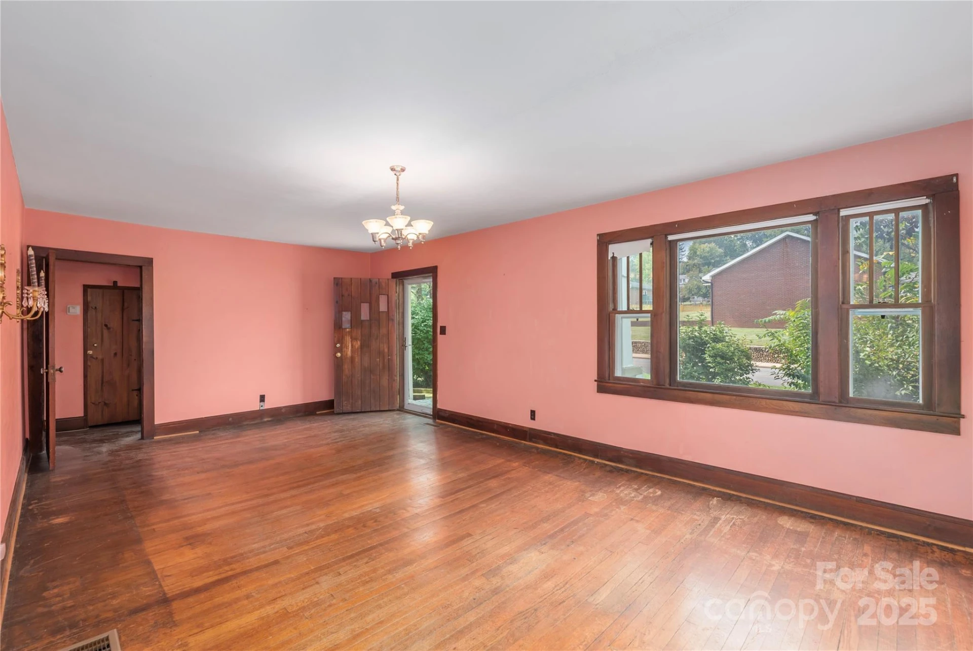 589 Pisgah Drive - Photo 5