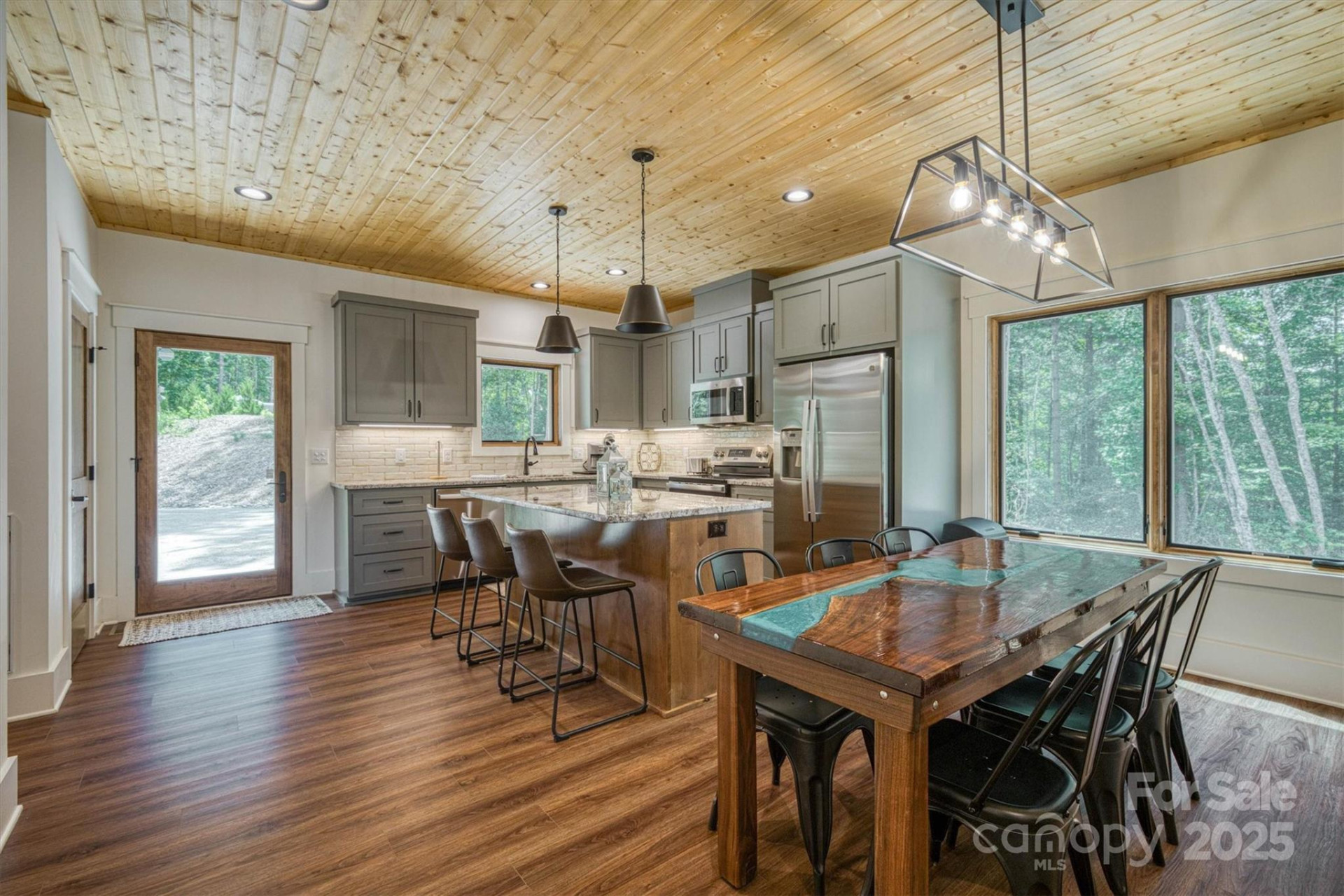 1370 Saylor Way #8 - Photo 20