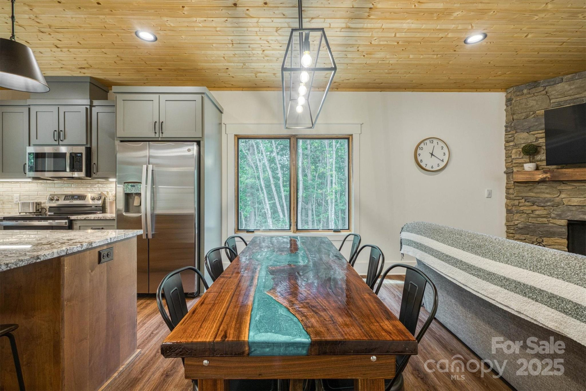 1370 Saylor Way #8 - Photo 21