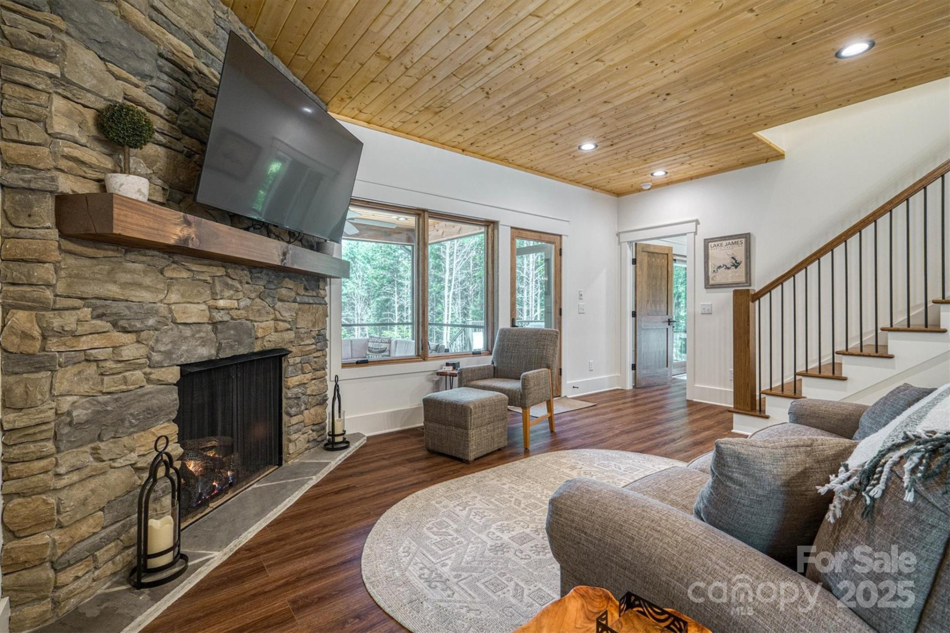 1370 Saylor Way #8 - Photo 23